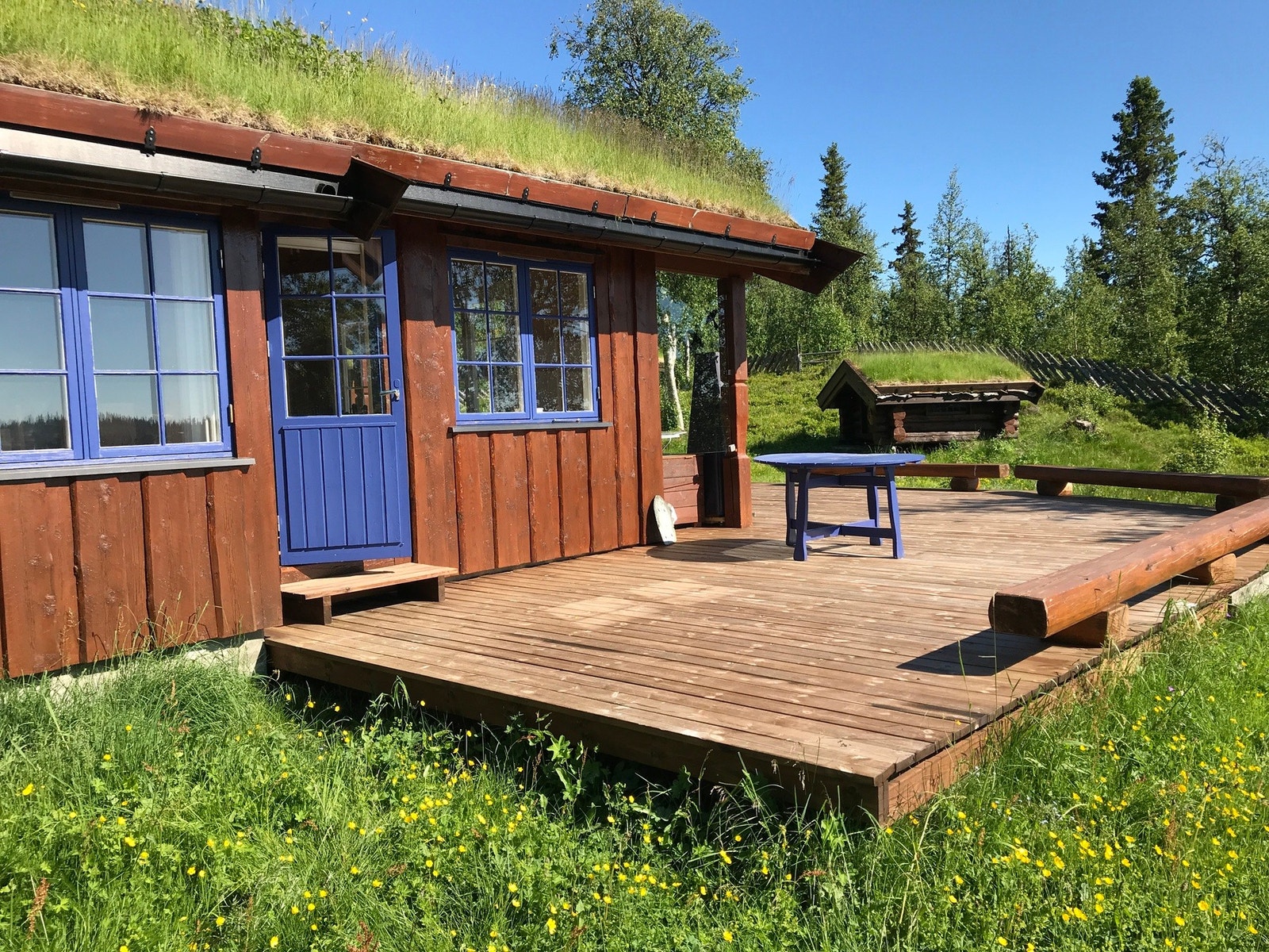 Selgers eget sommerbilde av terrassen. Galleribilde