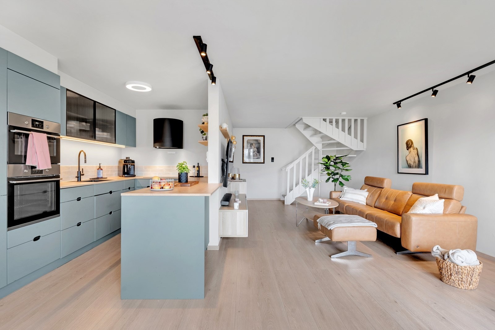 En påkostet og meget stilfull bolig. Galleribilde