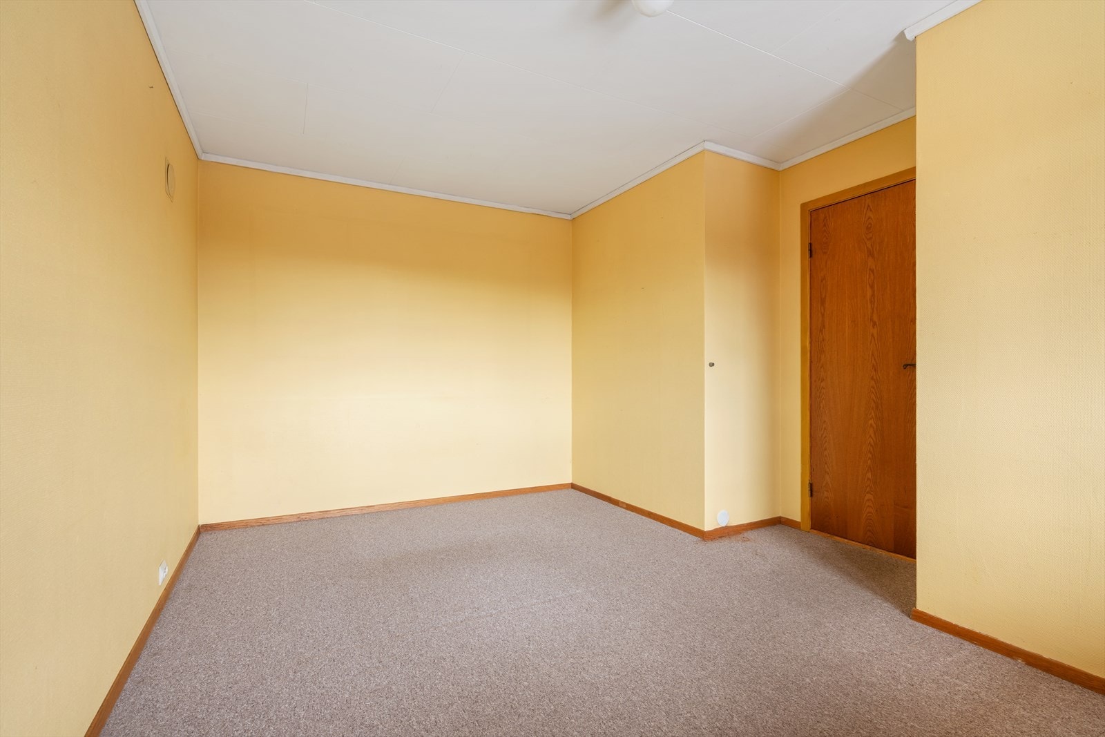 Det er 3 soverom i boligens hovedetasje. Galleribilde