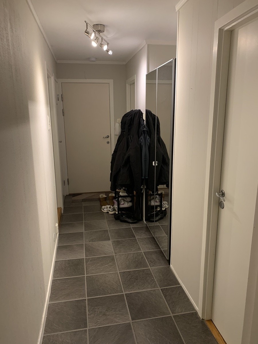 Gang sett fra stua Galleribilde