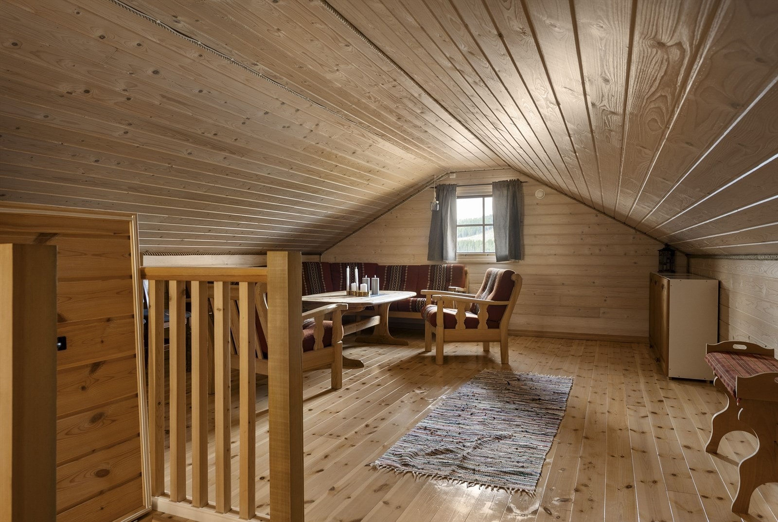 Loftstue på hemsen Galleribilde