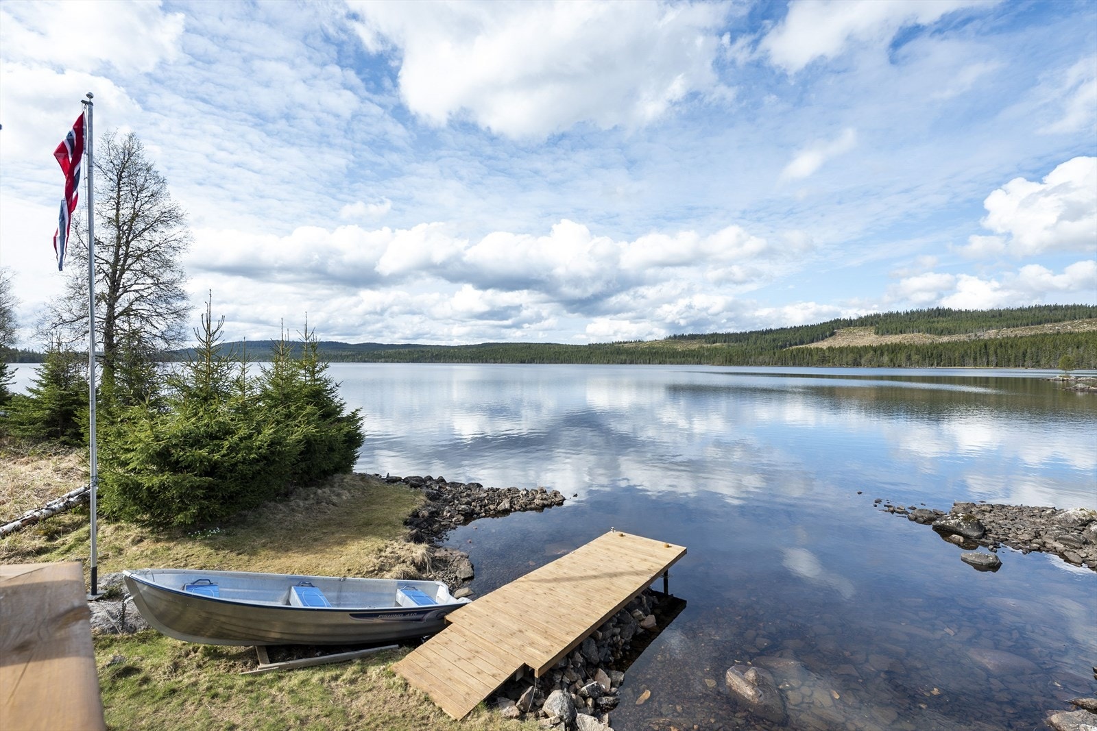 Fritidsbolig på Totenåsen med fantastisk beliggenhet ved Hersjøen, skikkelig idyll! Galleribilde