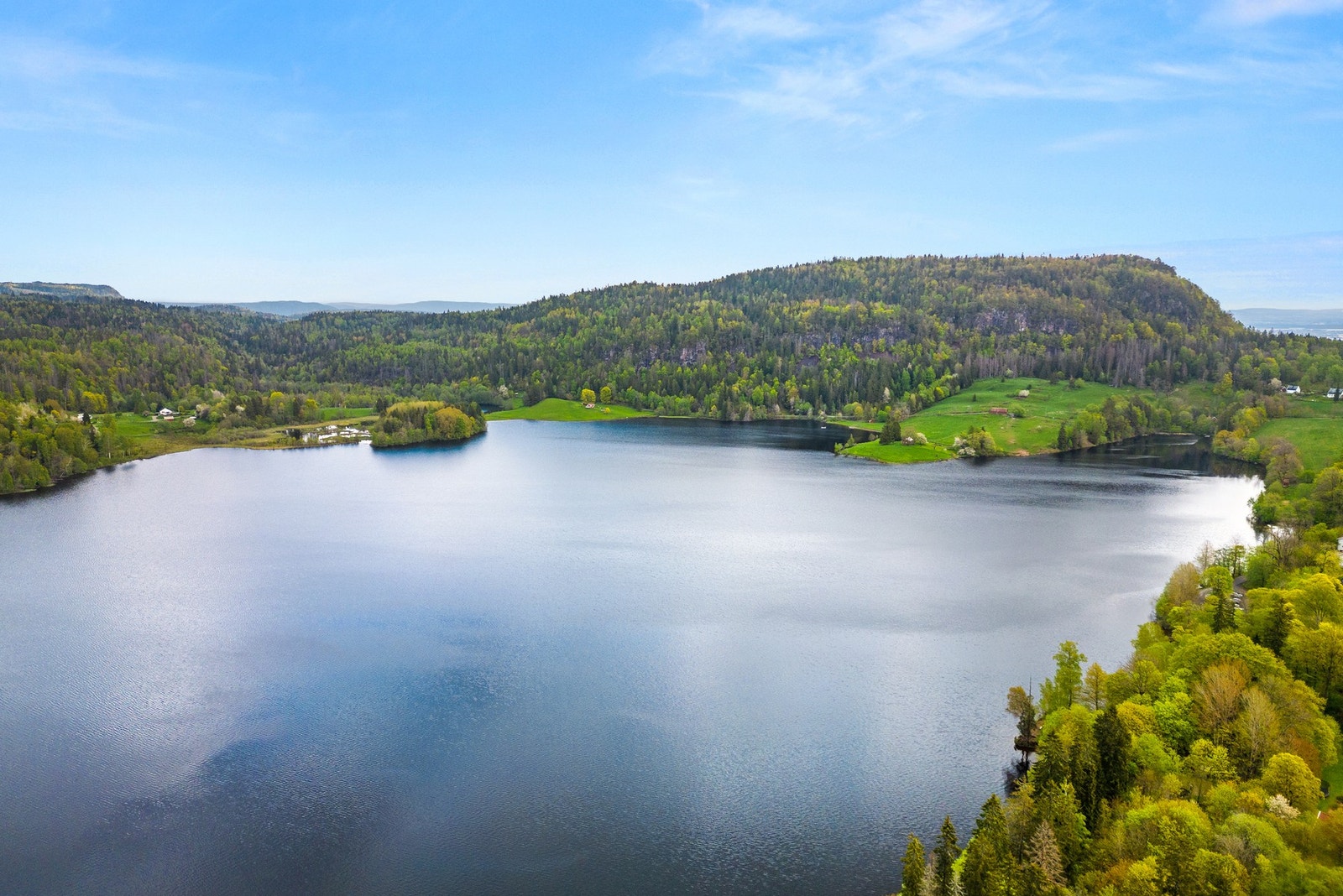 En rekke turmuligheter, her Semsvannet Galleribilde