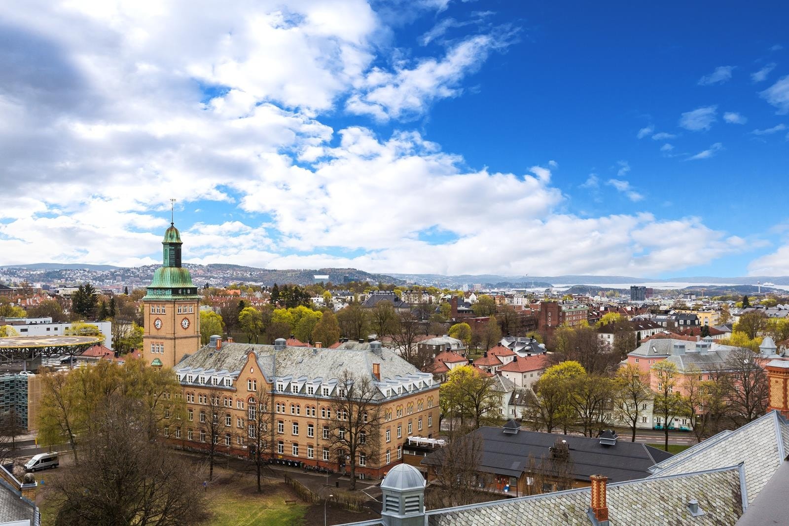 Utsikt over Oslo fra terrassen. Galleribilde