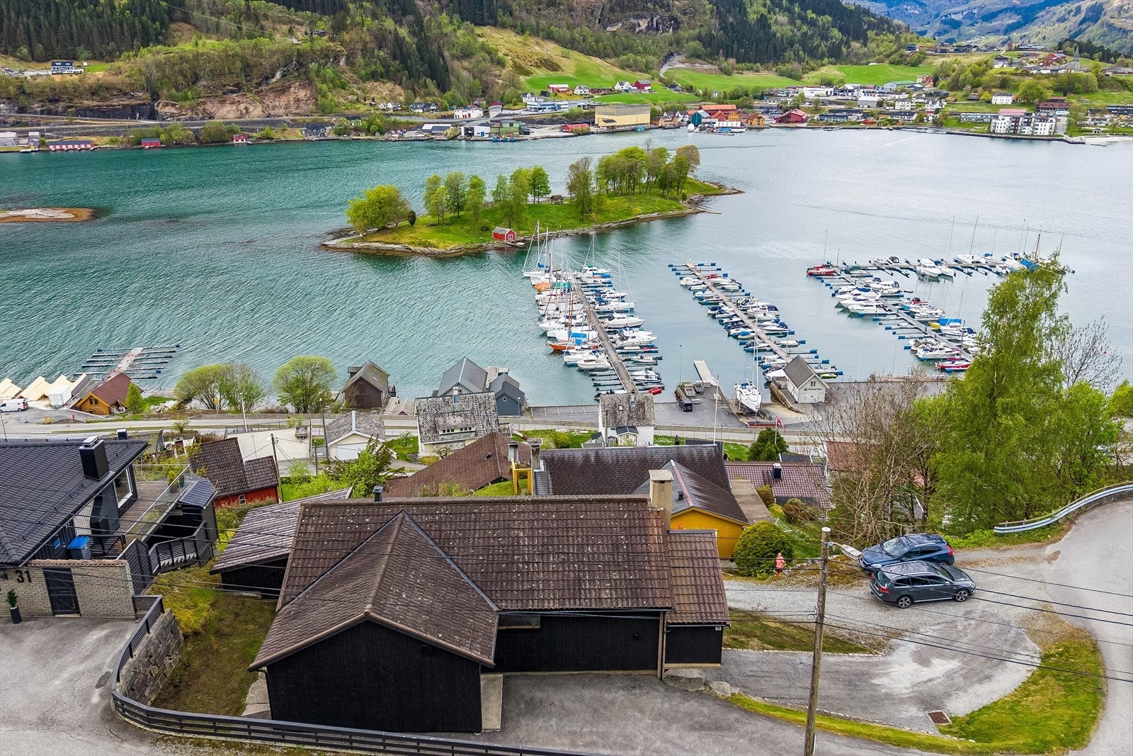 Kort avstand til båthavnen Galleribilde
