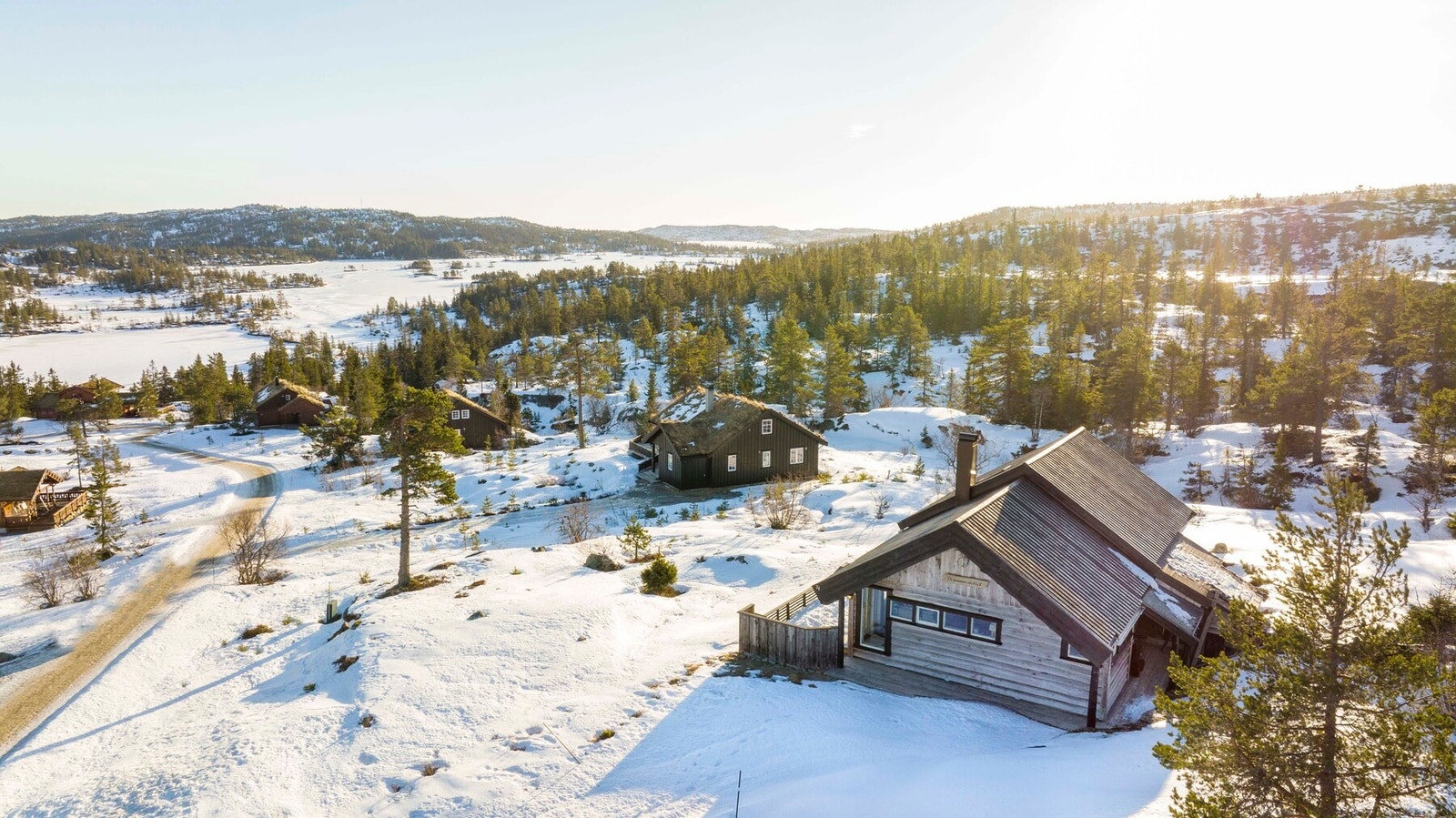 Området er kjent for vakker natur, gode fiskevann, fine skogsstier, svaberg og gode muligheter for både bærplukking og friluftsliv for hele familien. Galleribilde