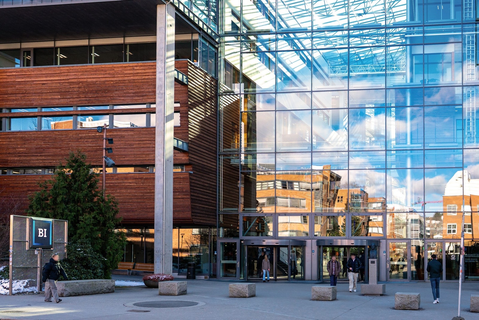 Handelshøyskolen BI ligger kun en kort spasertur unna Galleribilde