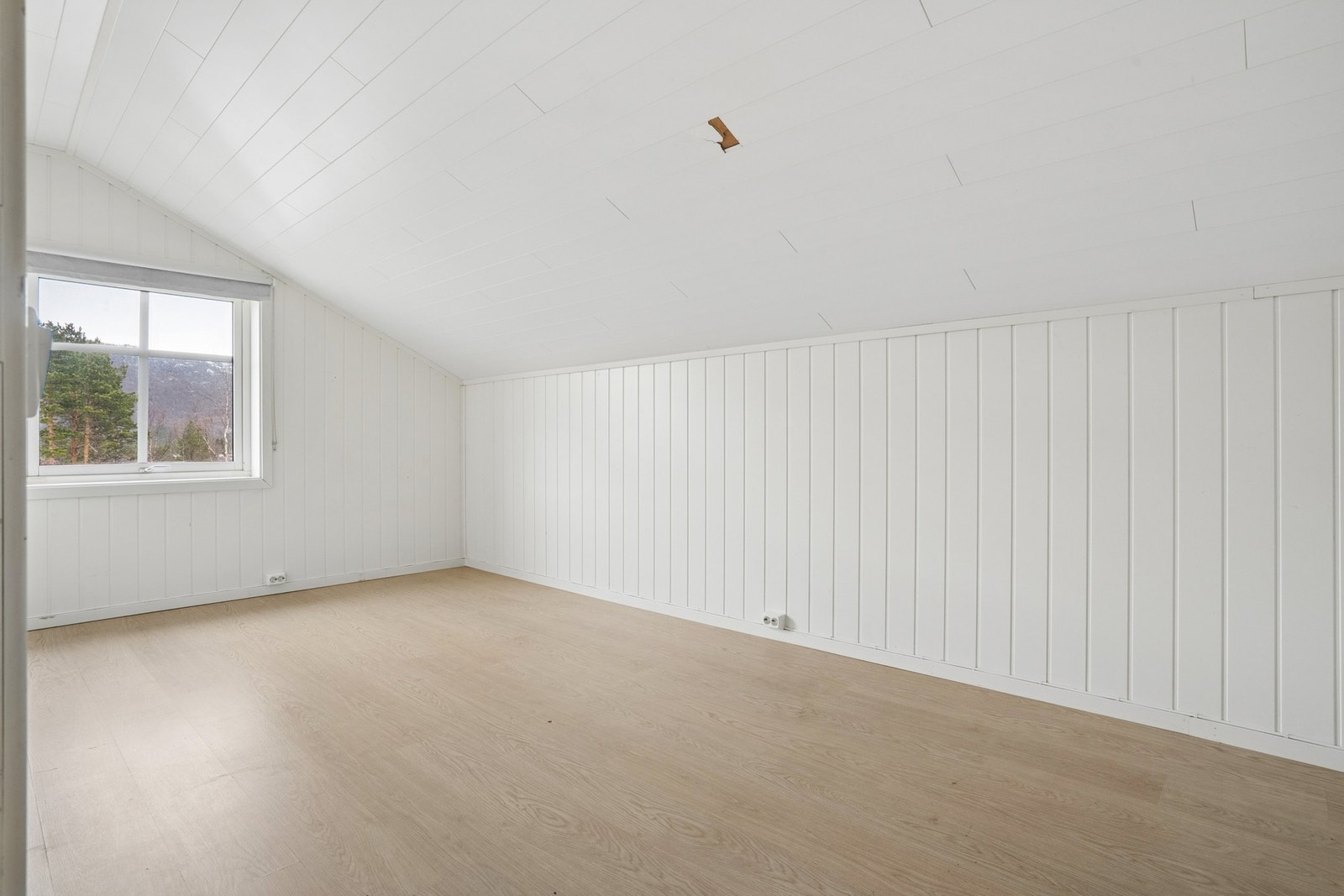 Innredet rom på loftet. Galleribilde