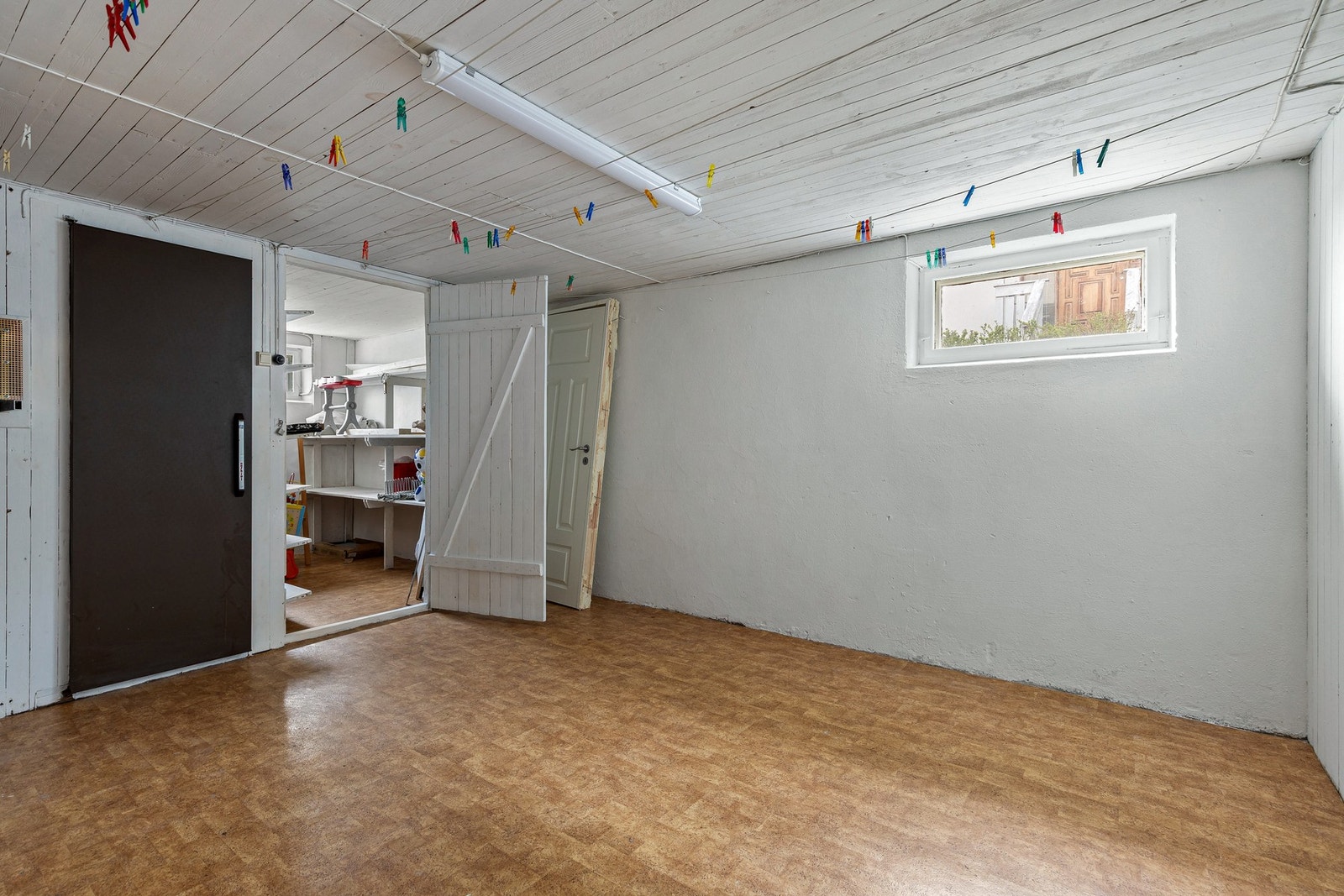 Videre er det masse lagringsplass med flere boder. Galleribilde