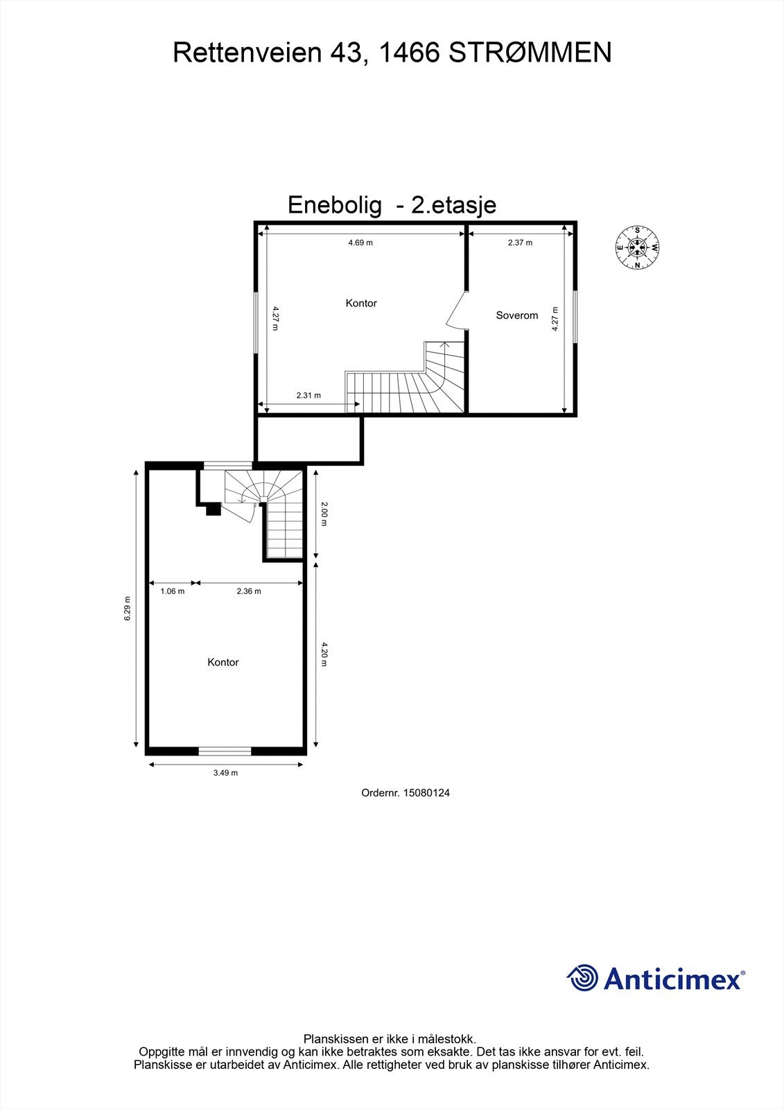 Loftsetasjen i garasjen er innredet med ett soverom og treningsrom/kontor og loftsetasjen i hovedhuset benyttes i dag som kontor. Galleribilde