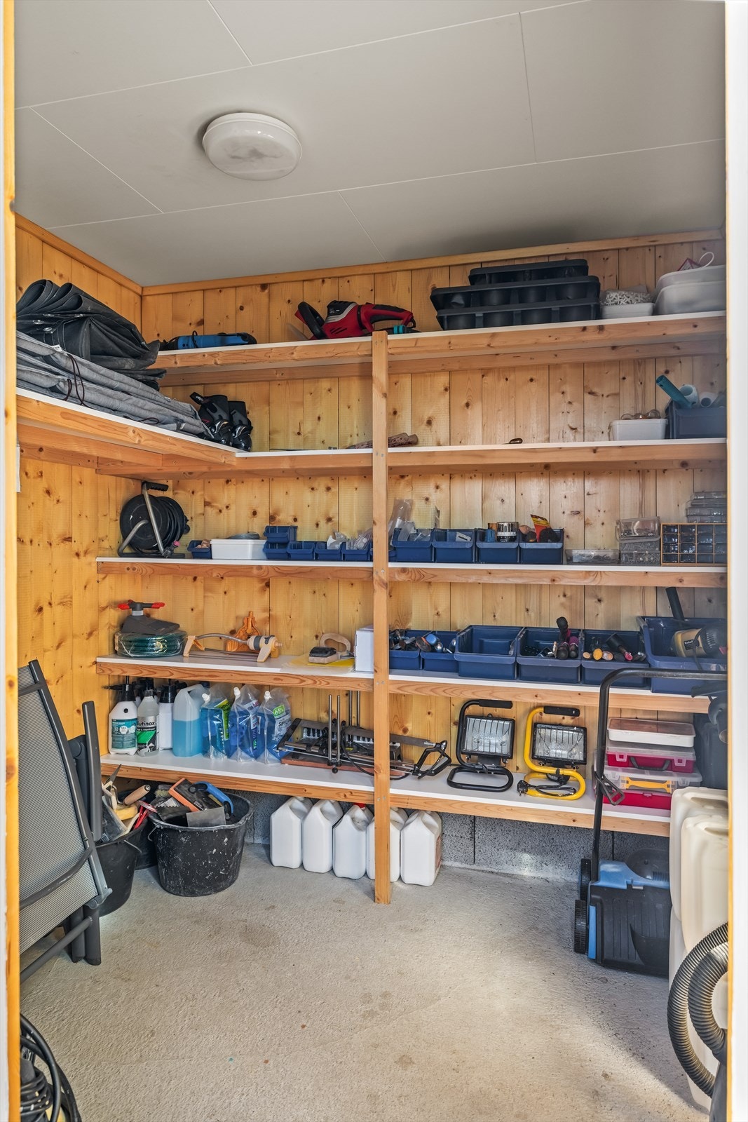 I tilknytning til garasjen er det en utvendig bod på 5 m². Galleribilde