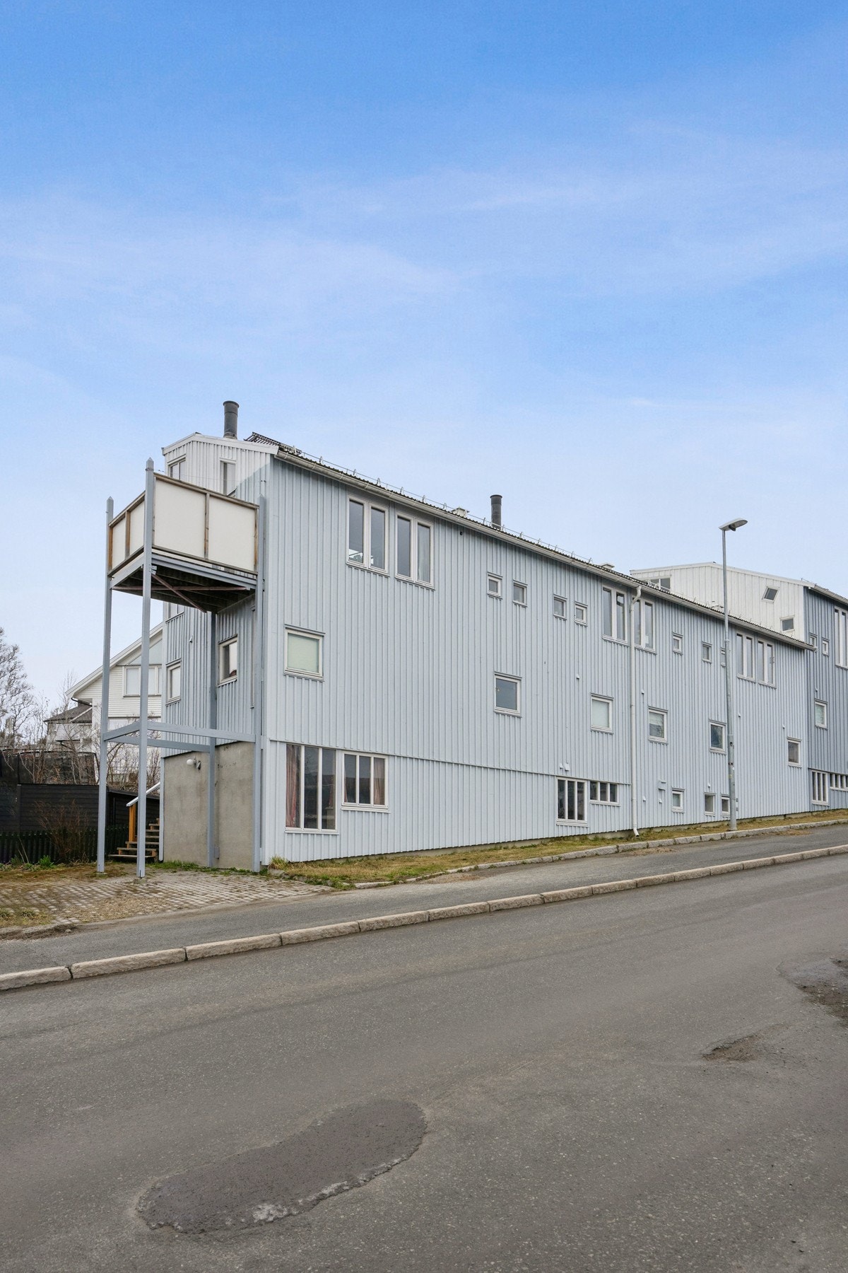 Boligen ligger i front, og har flotte utsiktsforhold. Galleribilde