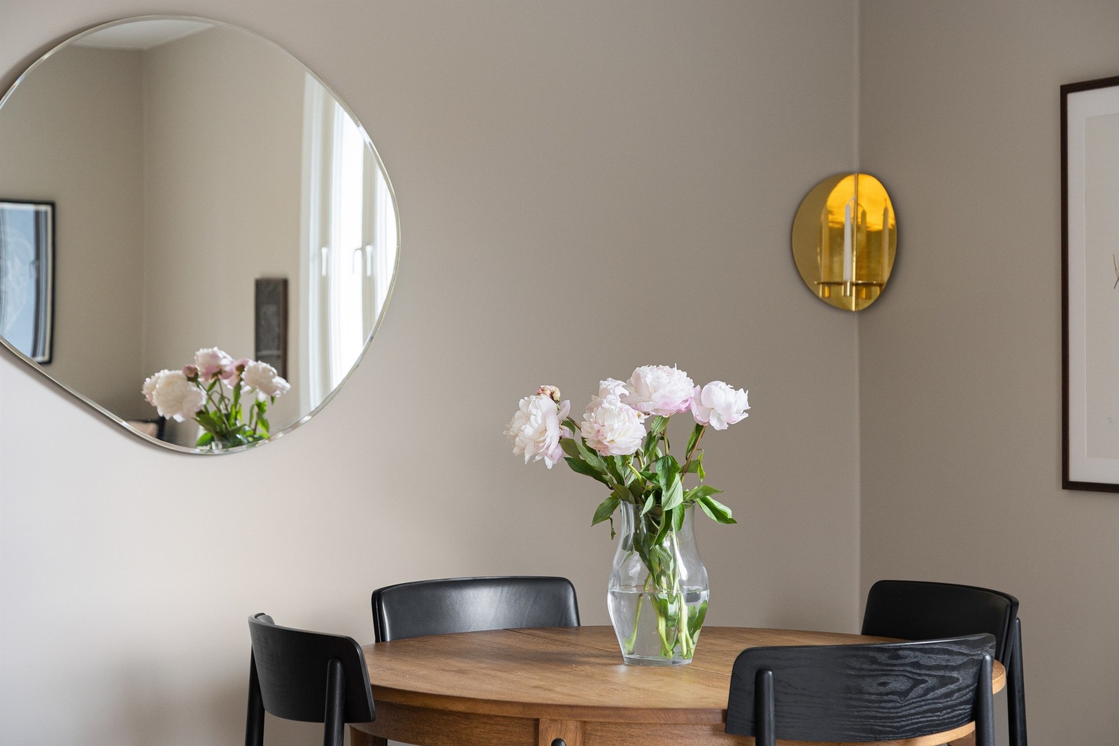 Her kan du invitere venner og familie til hyggelige lag! Galleribilde