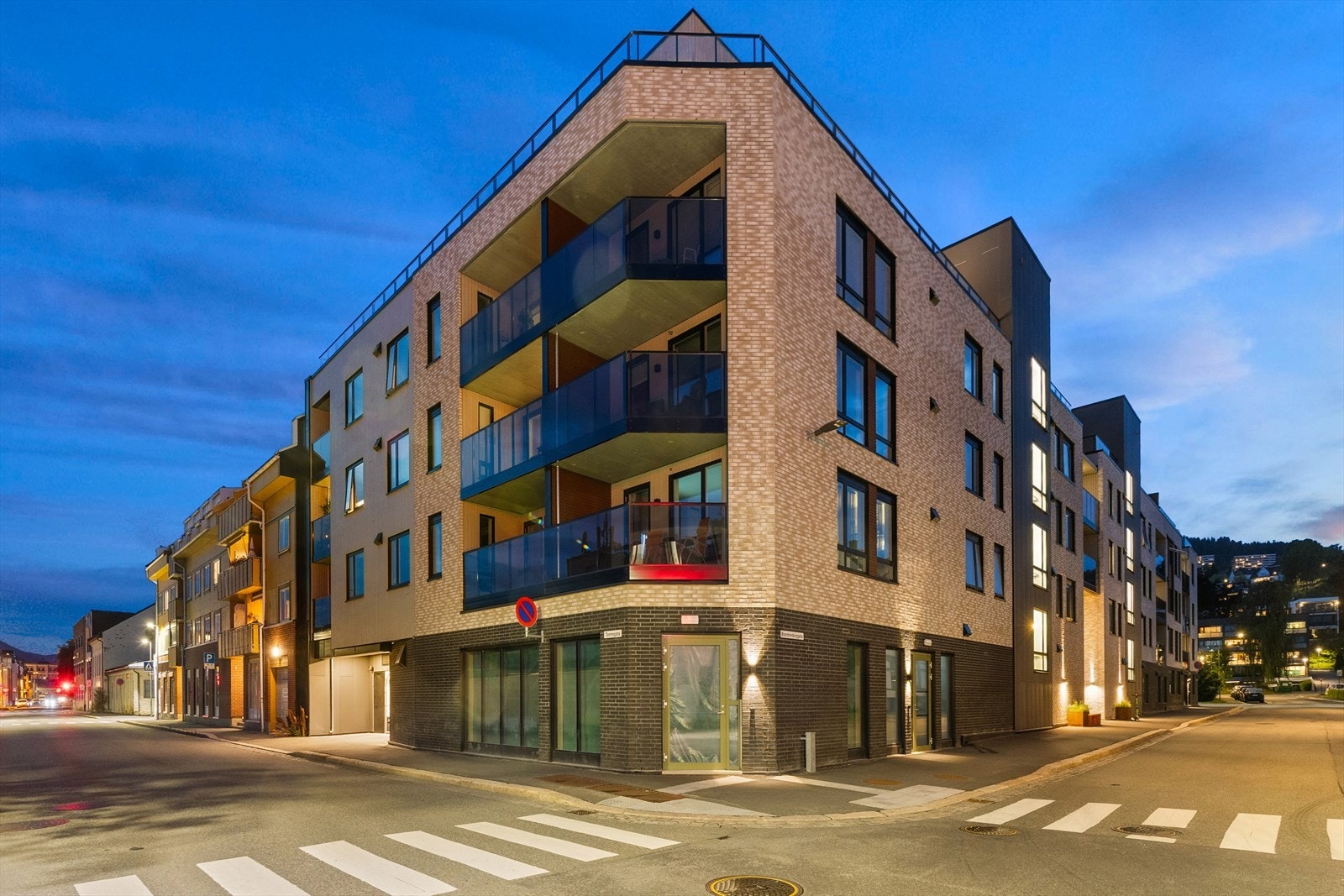 Umiddelbar nærhet til alt av moderne servicetilbud - rett utenfor døren. Galleribilde
