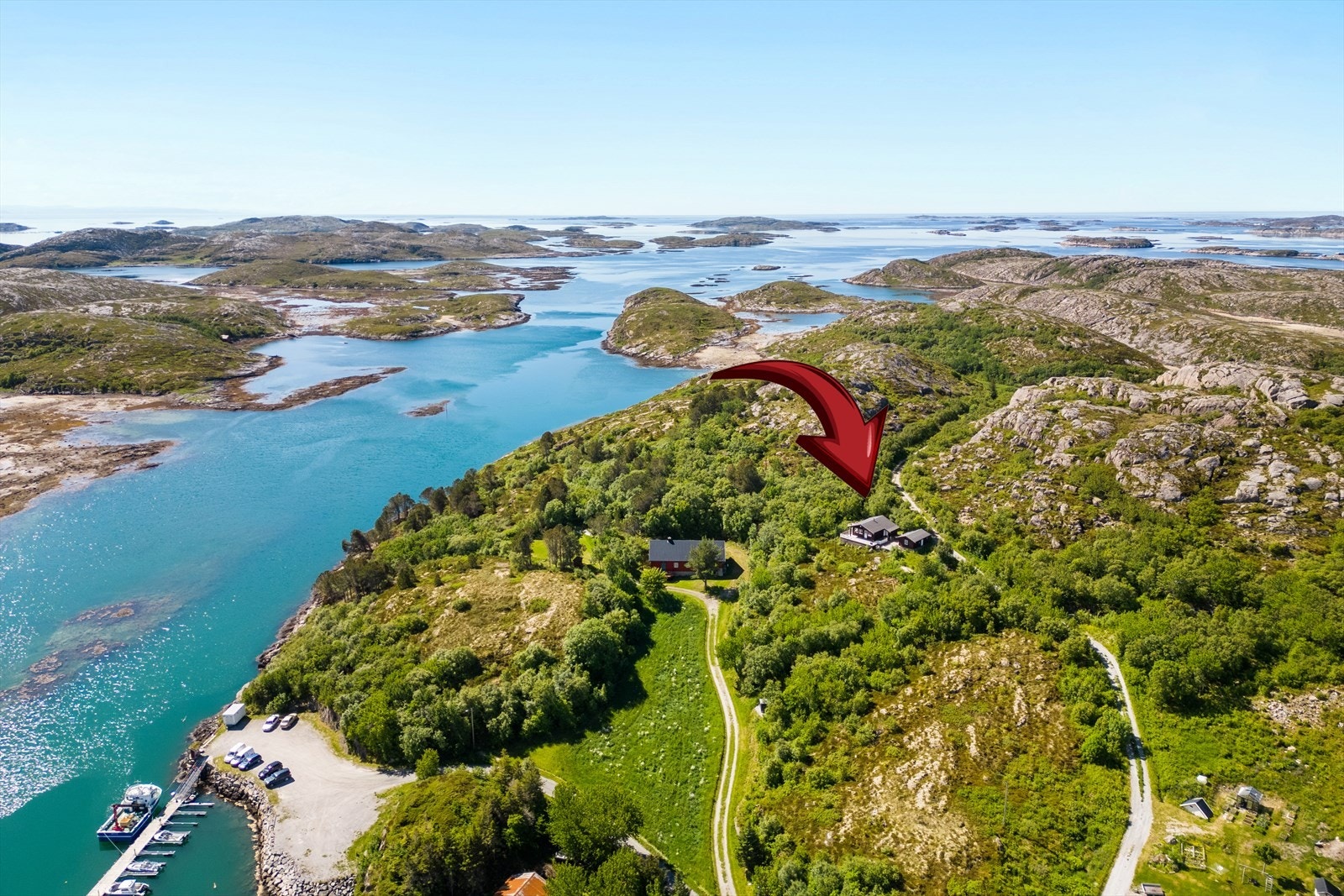 Her får man en eiendom med svært naturskjønne omgivelser. Galleribilde