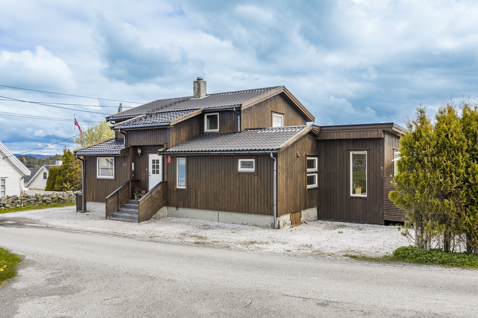 Stilig enebolig som er påbygget i senere tid (se pkt. ferdigattest vedr. påbygg) Galleribilde
