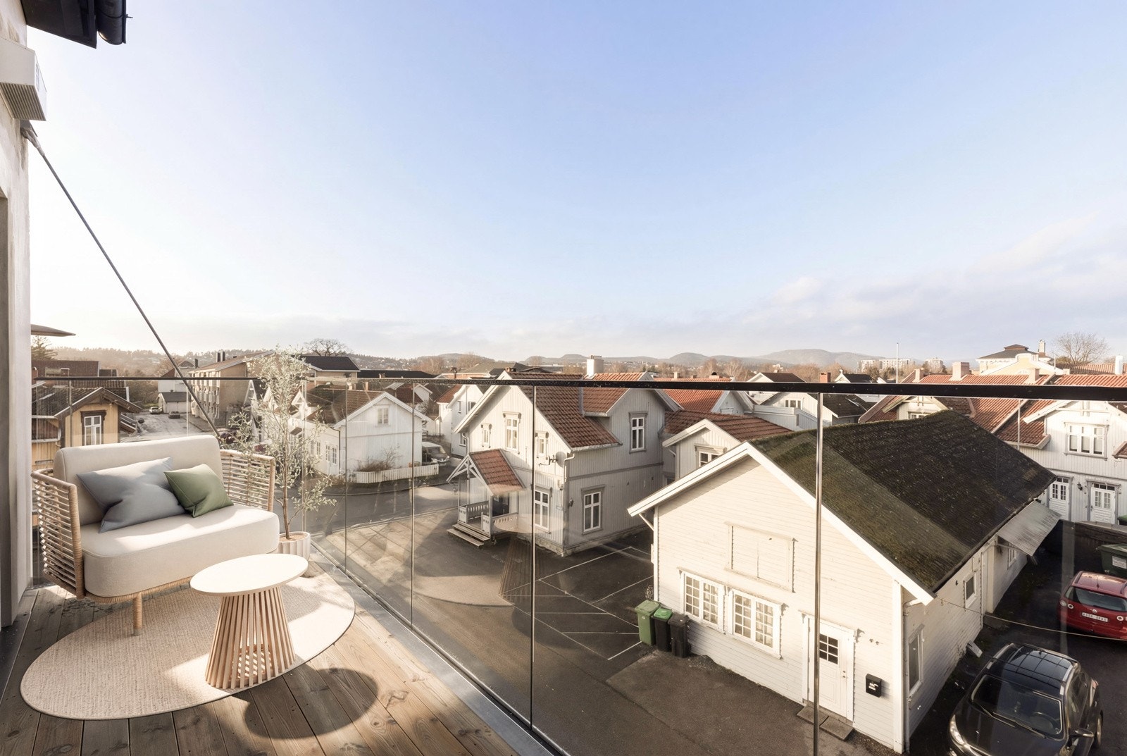 Balkong som vender mot nord/vest. Her har man flott kveldssol. Galleribilde