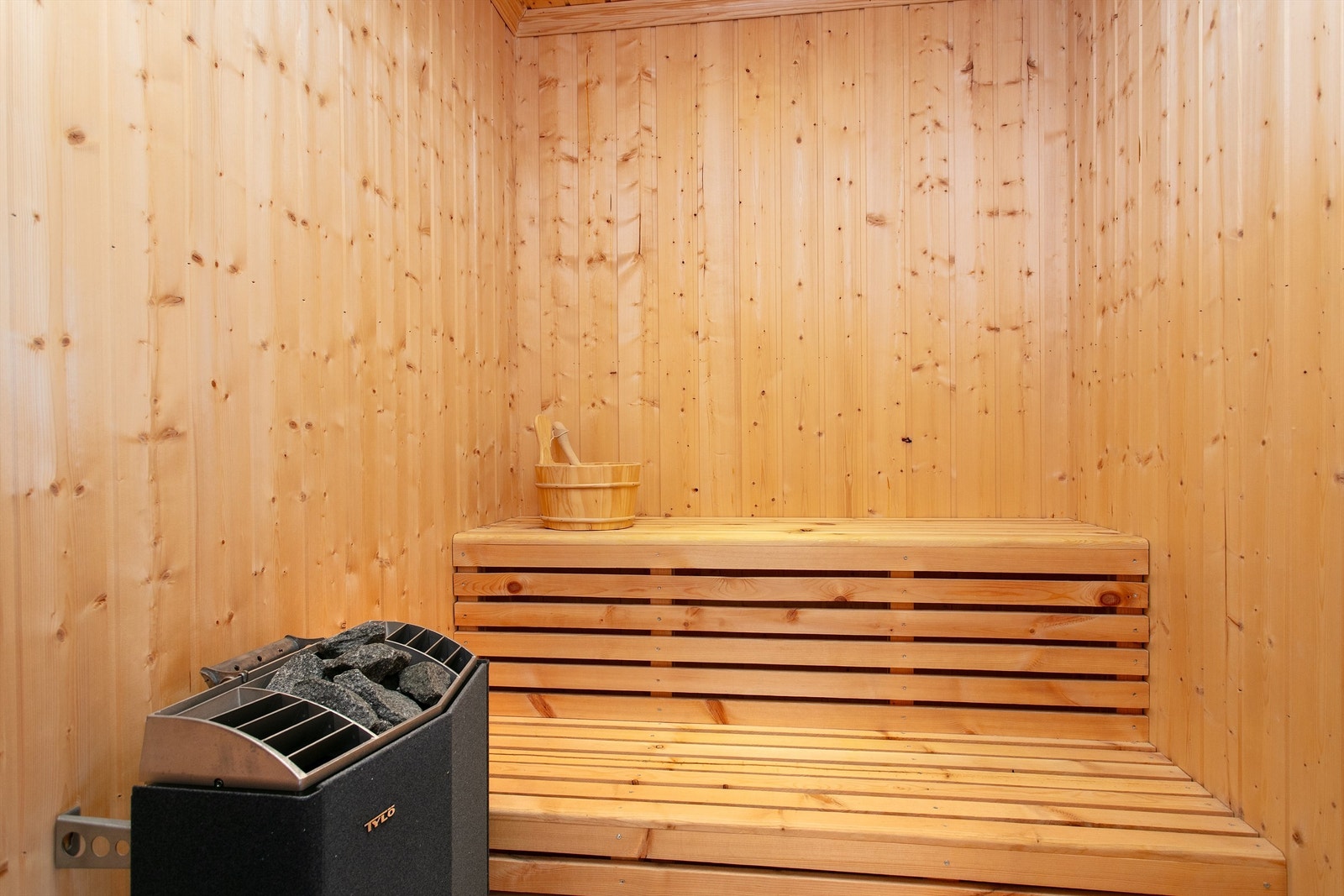 Egen badstue med adkomst fra badet i første etasje. Galleribilde