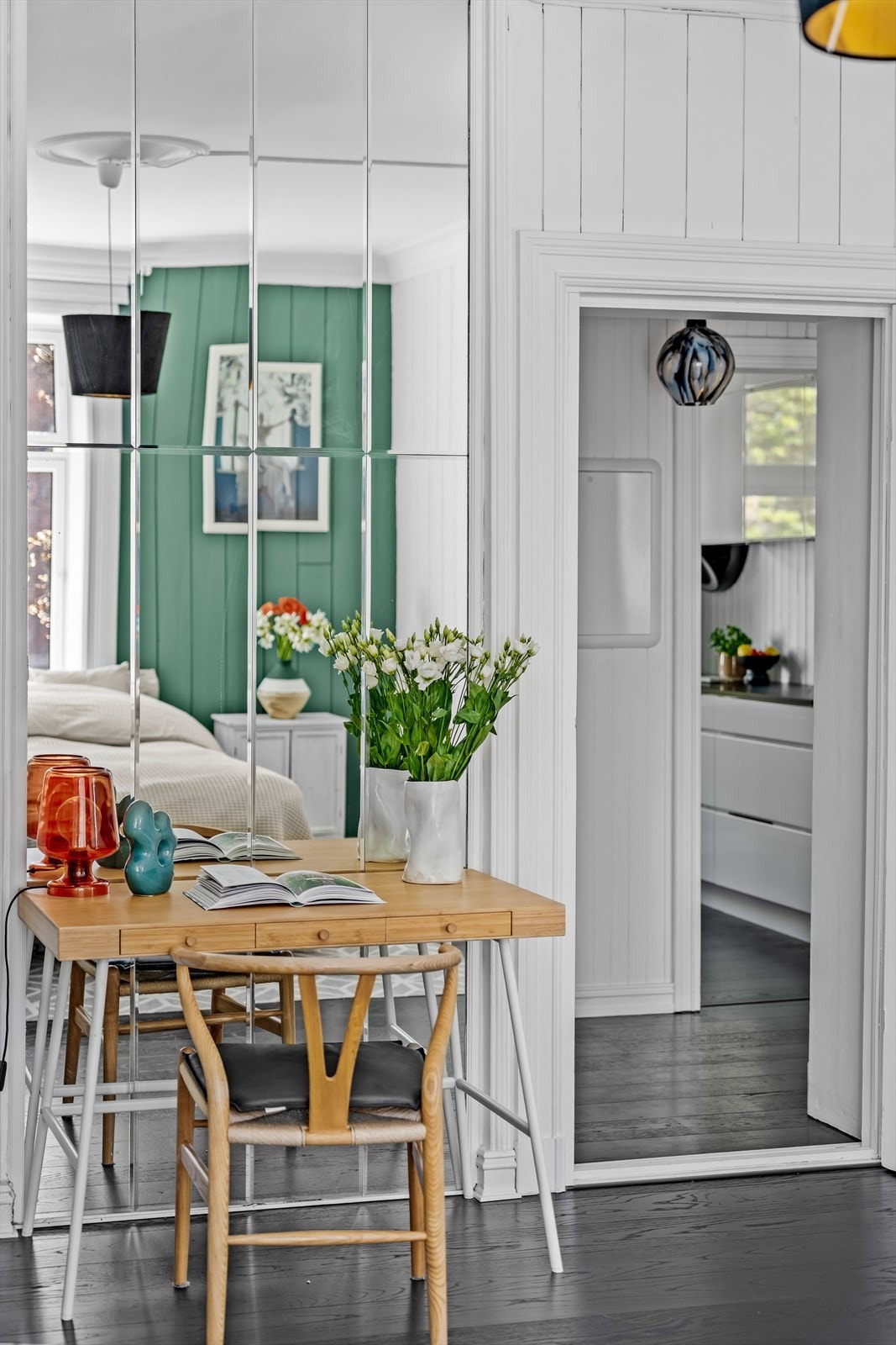 På soverommet er det også plass til et skrivebord - perfekt for hjemmekontor! Galleribilde
