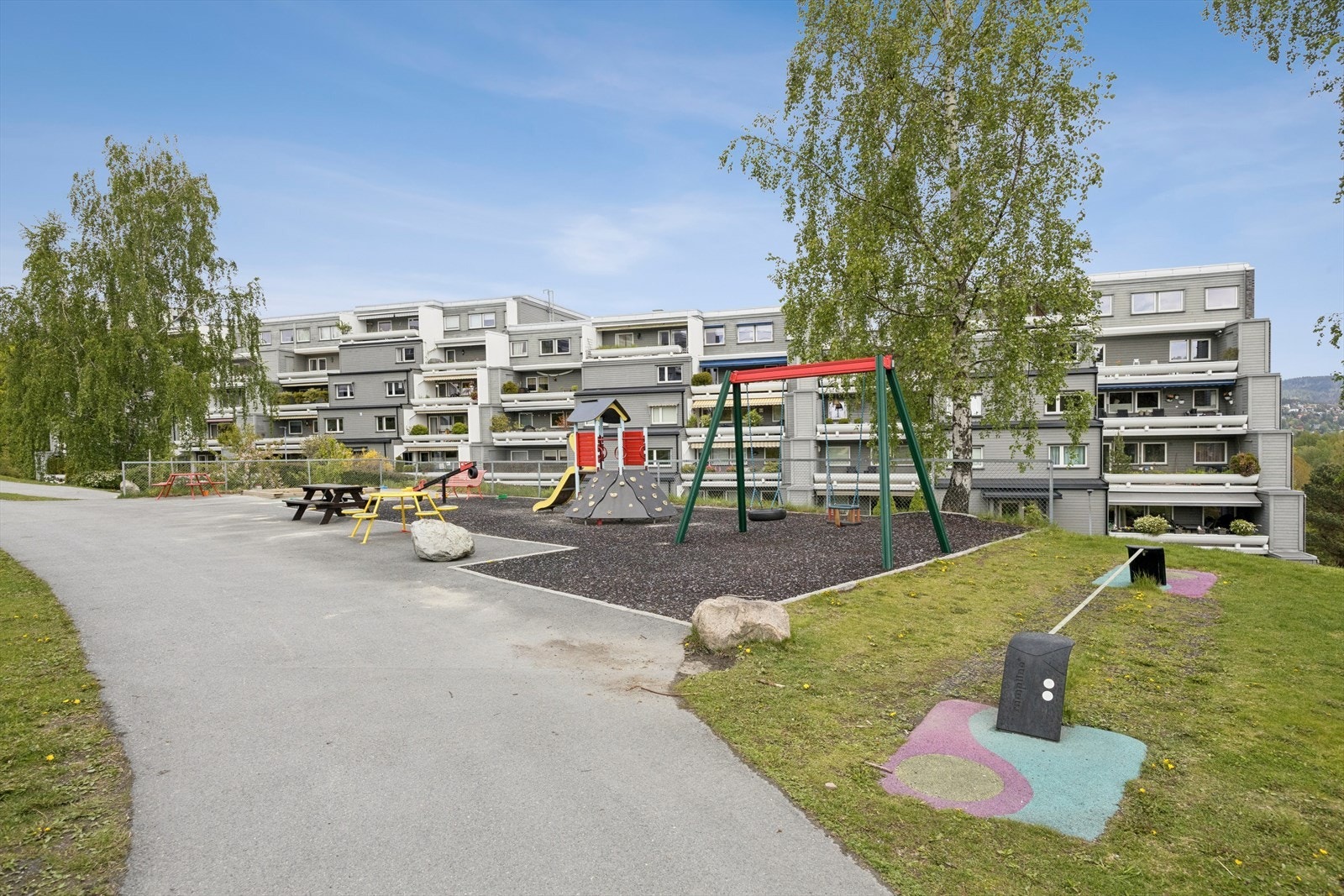 Flere lekeplasser på sameiets områder Galleribilde