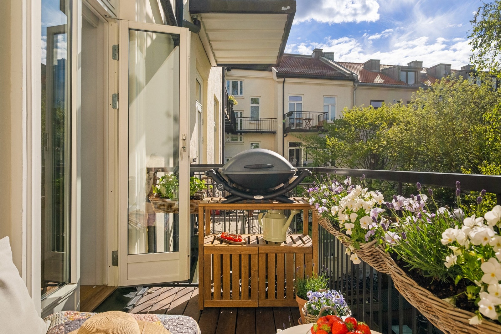 Det er tillatt med gassgrill og elektrisk grill på balkongene. Galleribilde