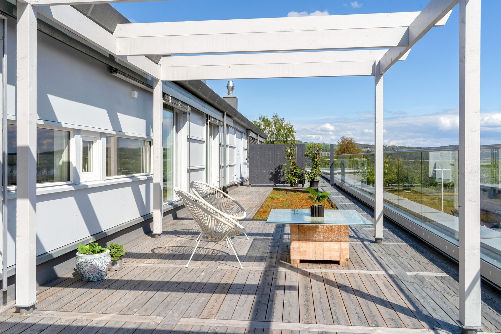 Fantastisk takterrasse med utsikt over Mjøsa Galleribilde