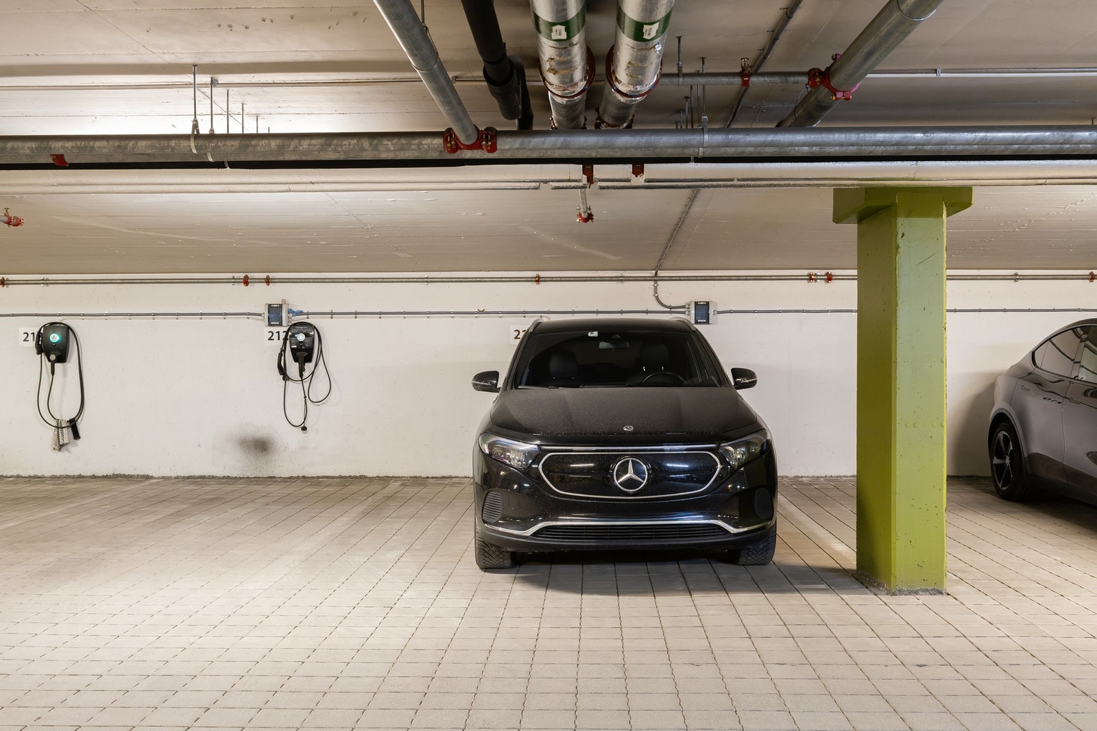 Fast p-plass i oppvarmet garasjekjeller. Galleribilde