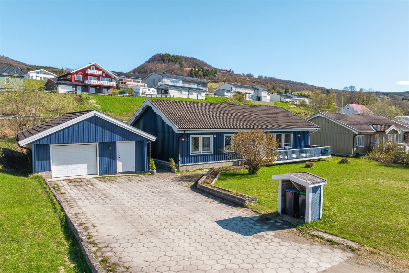 Velkommen til Norengveien 62, her presentert av Nordvik Finnsnes! Galleribilde