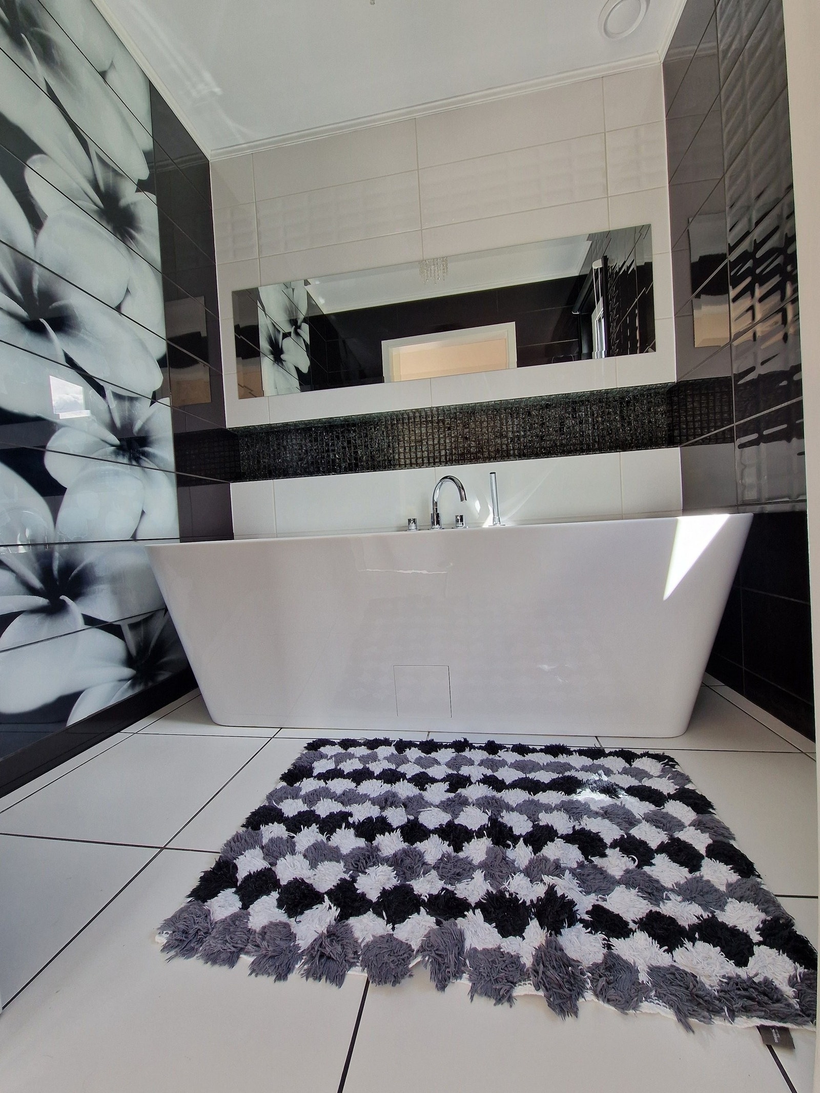 Baderom i soverom Galleribilde