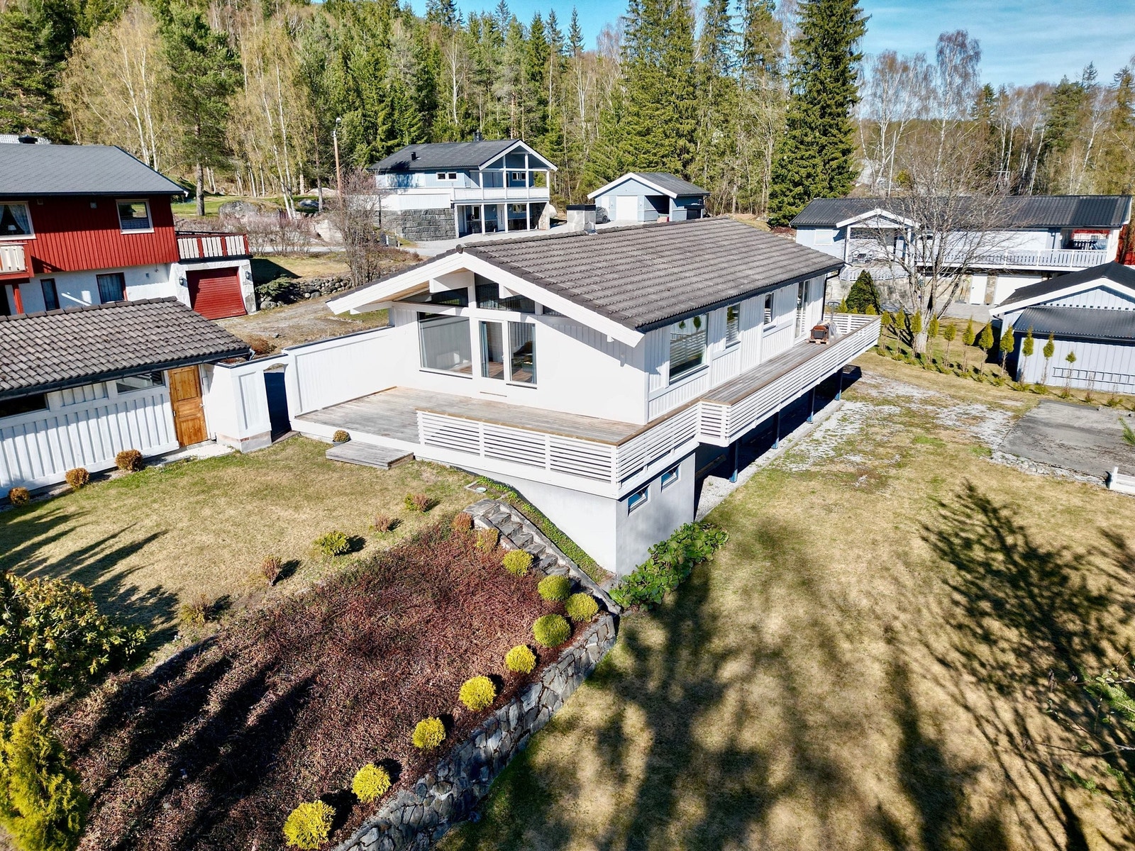 Bakside av huset på venstre side Galleribilde