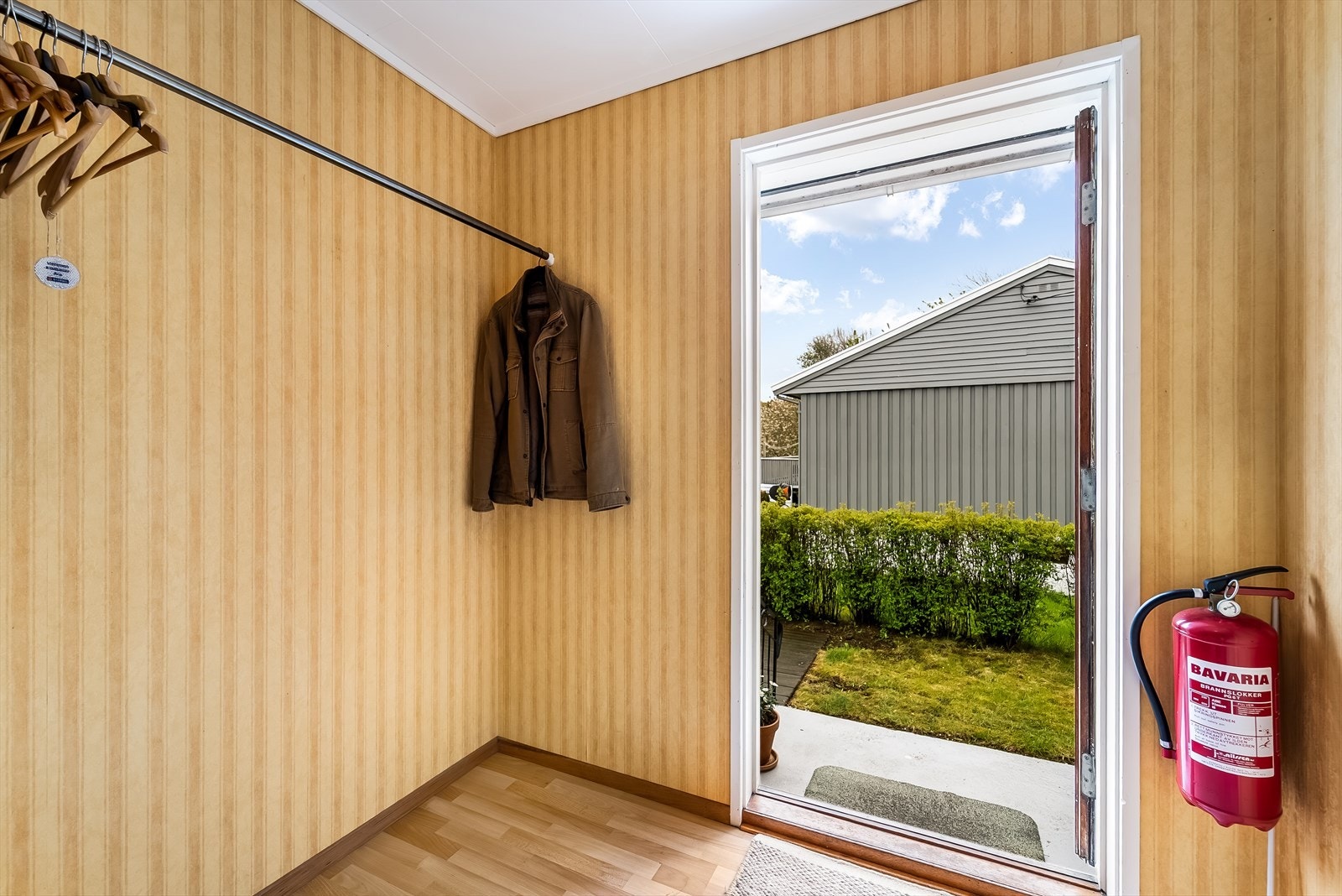 Boligen har en entré i hver etasje. Galleribilde
