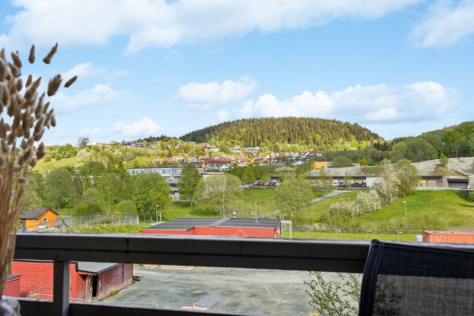 Her får man både luft, utsyn og gode oppholdsrom ute. Galleribilde