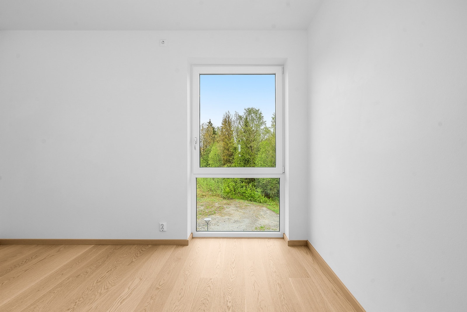 Leilighetens andre soverom egner seg godt som barnerom, gjesterom eller kontor. Galleribilde