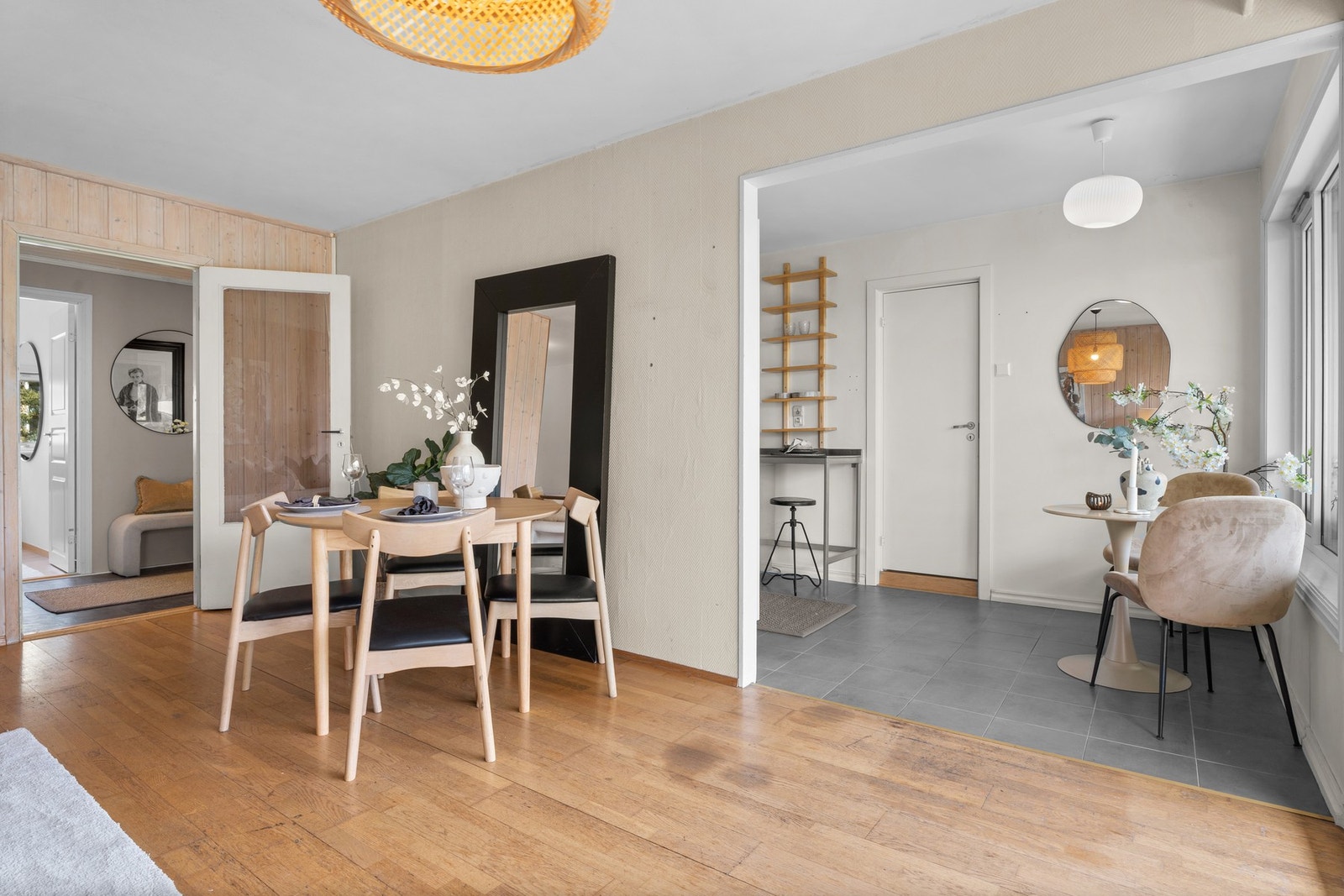 God plass til spisegruppe Galleribilde