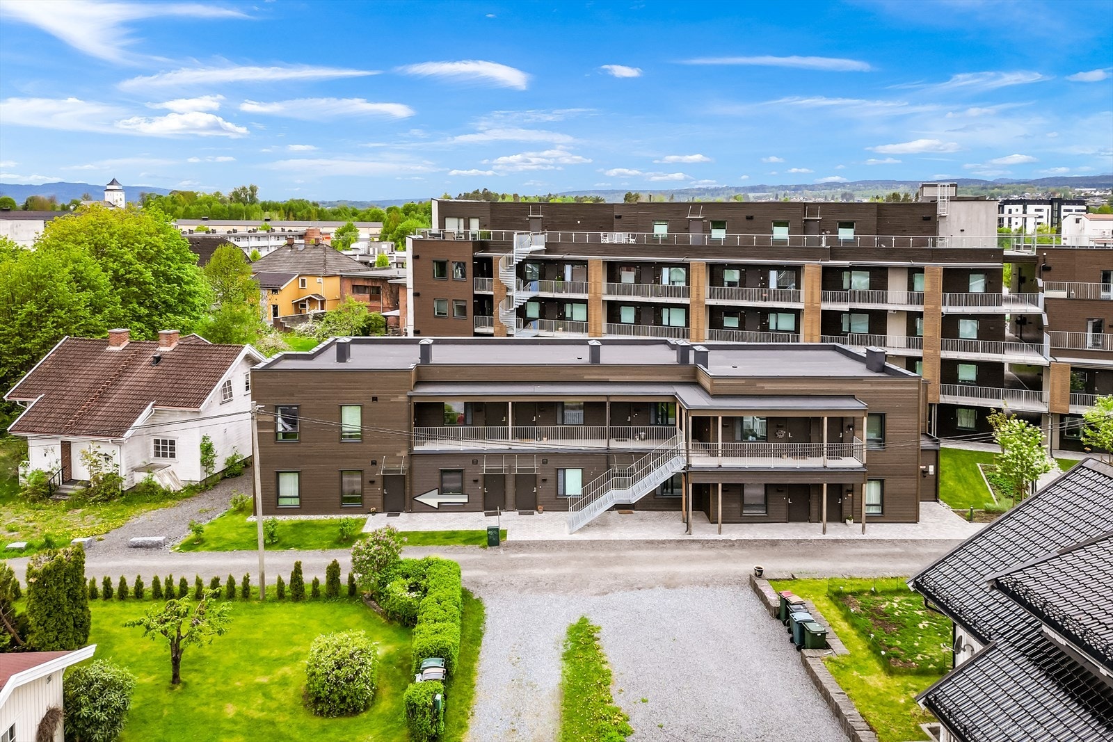 Boligsameiet består av 45 boligseksjoner og ligger sentralt i Hokksund. Galleribilde