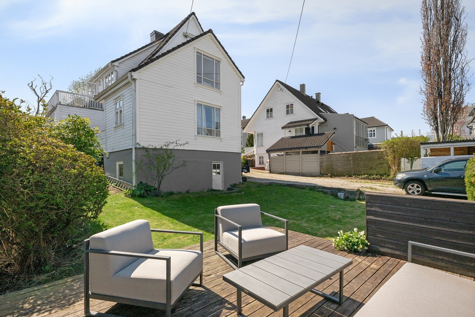 Felles uteplass for seksjonene Galleribilde