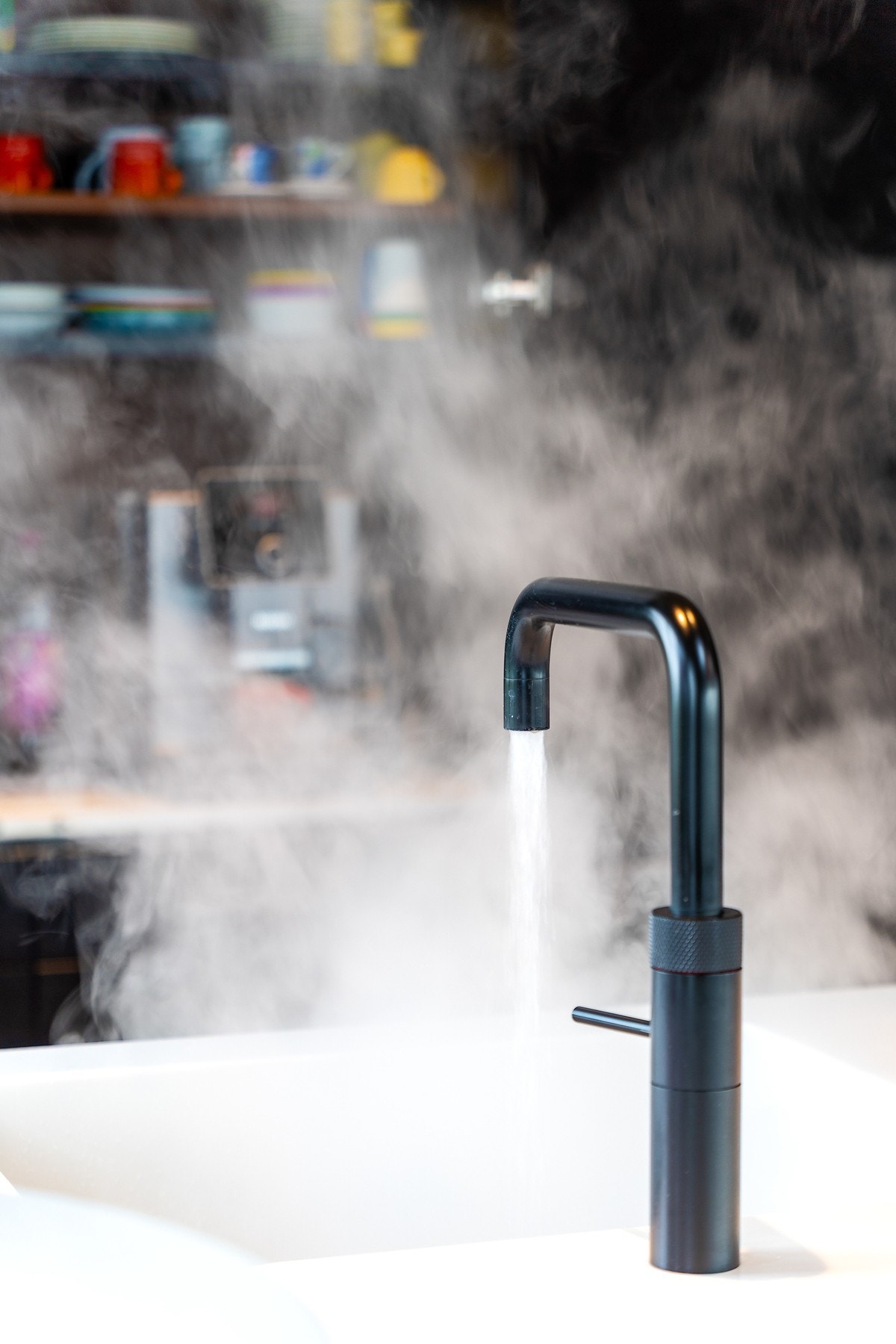 Quooker blandebatteri med kokende, kaldt og boblevann Galleribilde
