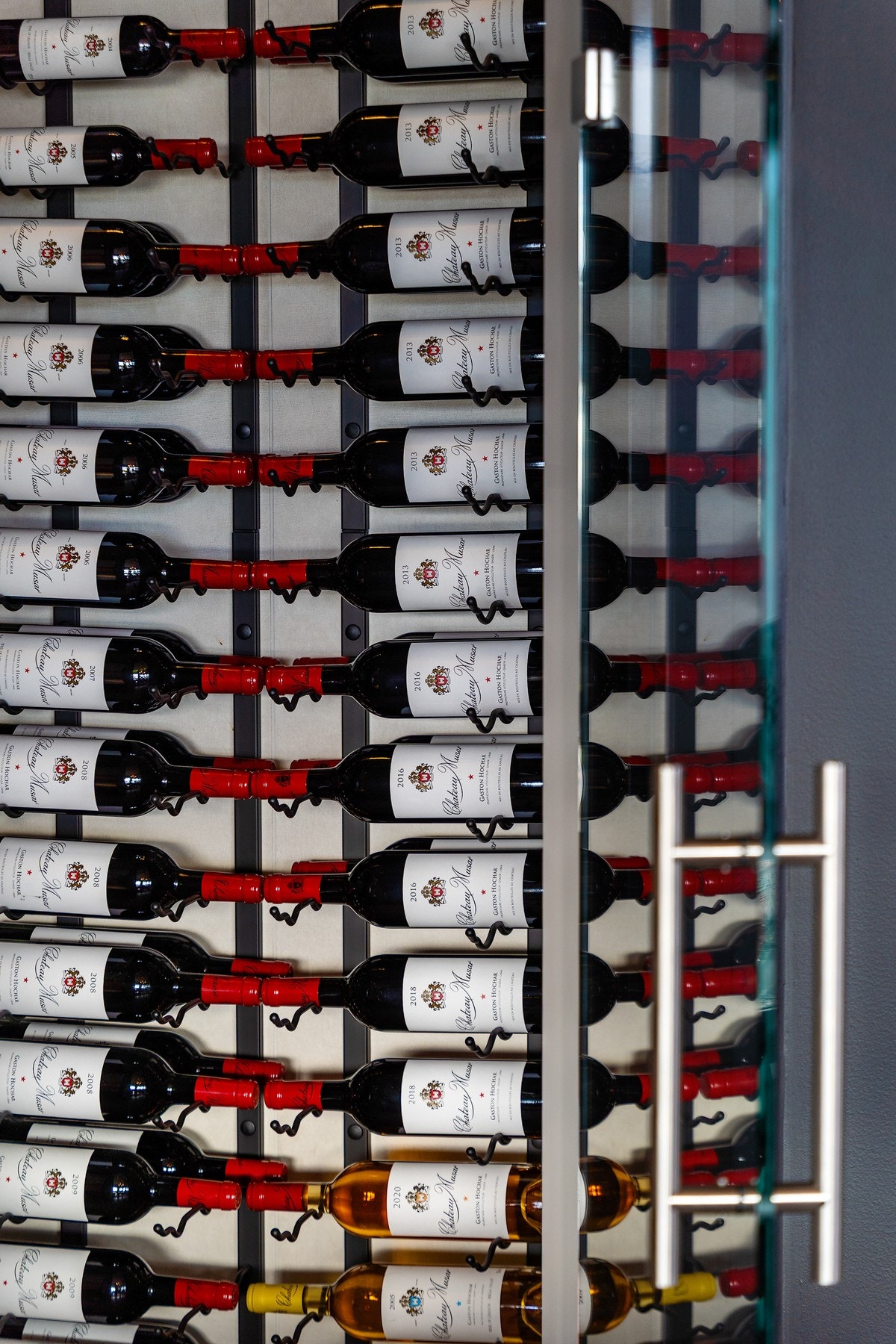 Detalj fra vinrom Galleribilde