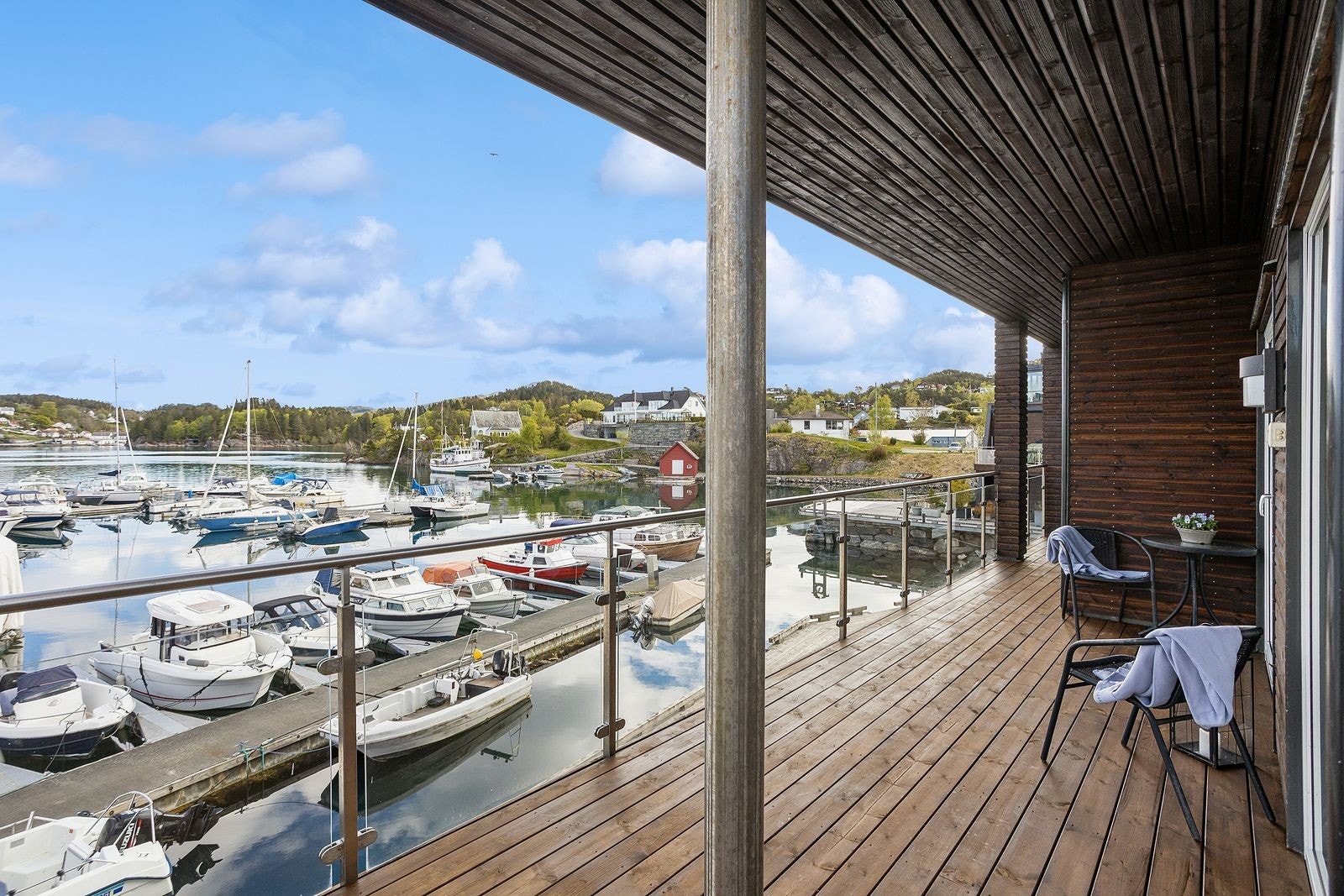 Overbygd uteplass med utgang fra stuen Galleribilde