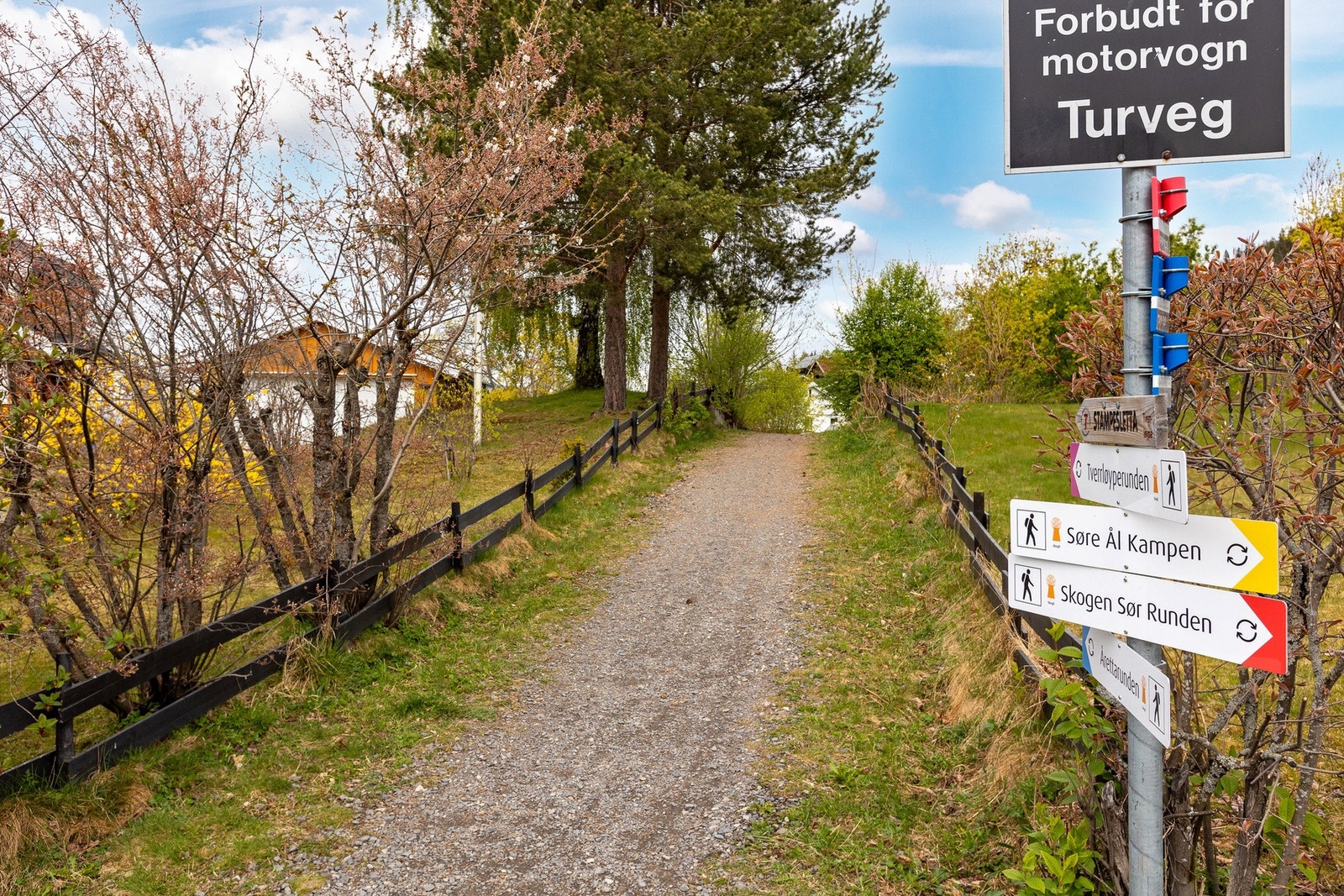 Turområde rett utenfor døren. Galleribilde