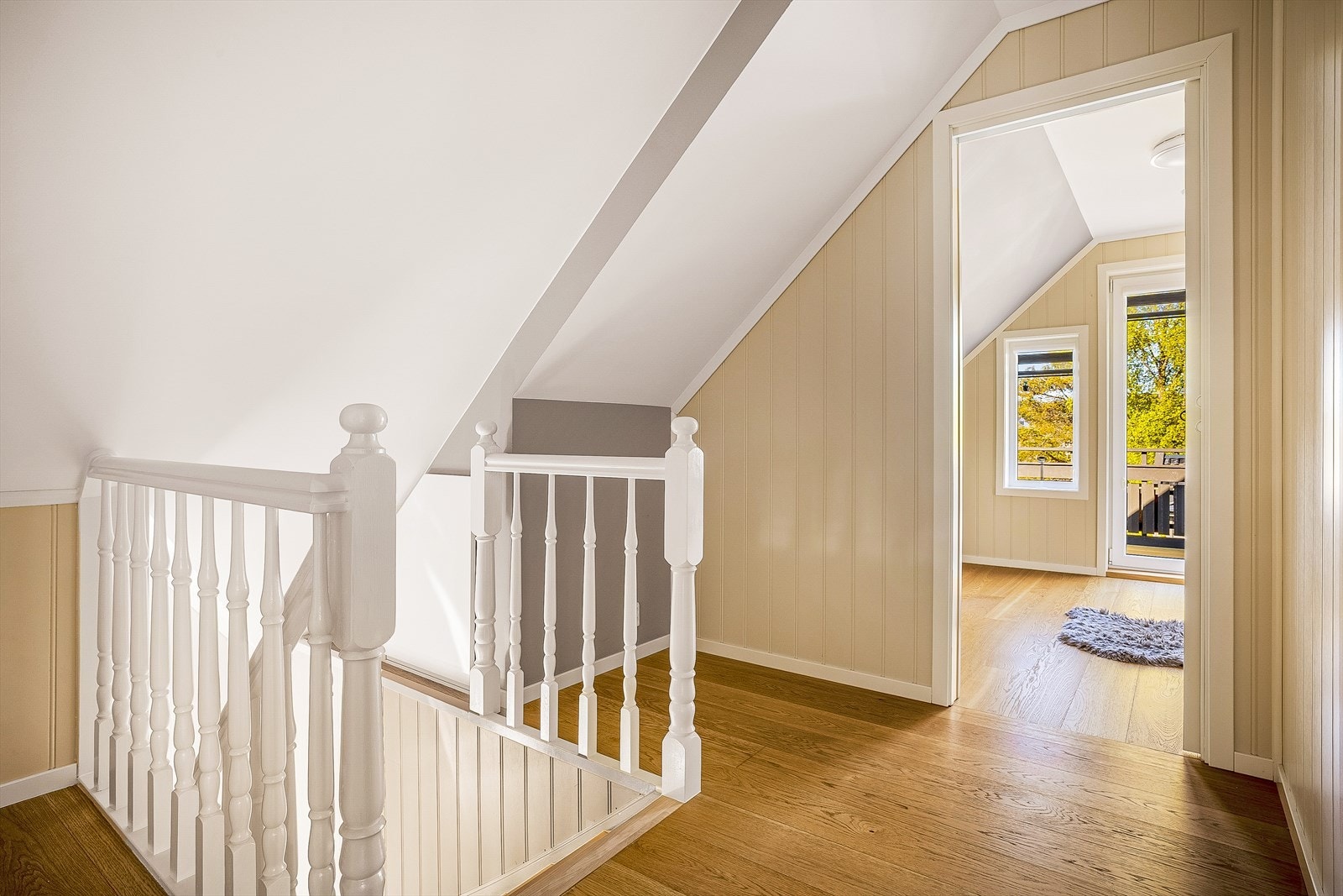 Vi tar veien videre opp i 2 etasje. Galleribilde