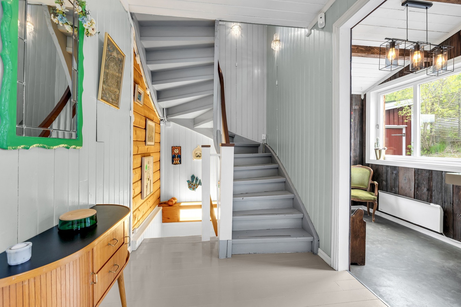 Gang/trapp til loft Galleribilde