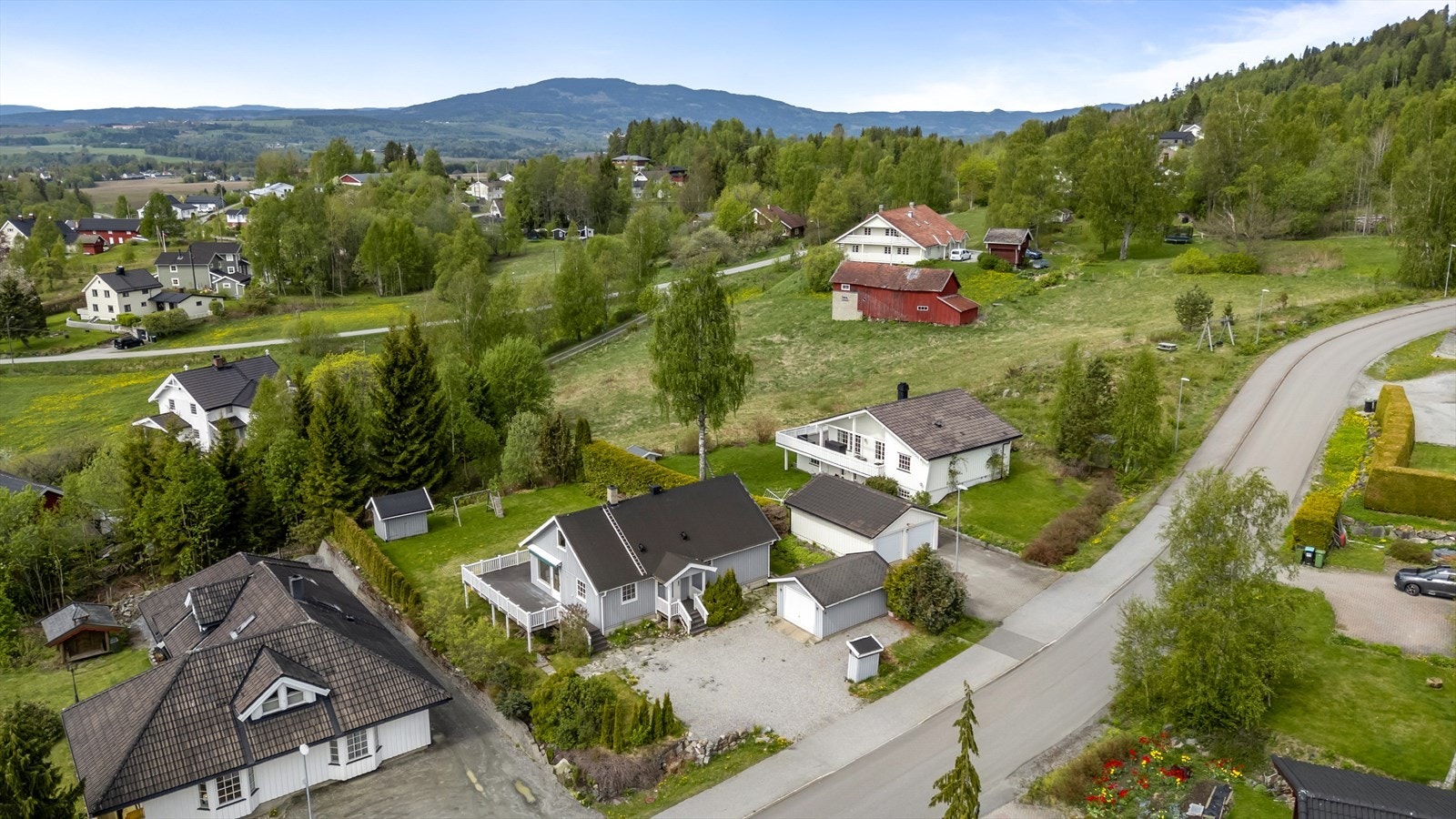 Ikke langt unna ligger også Mistberget som ruver 663 moh., og kan by på en en av flere toppturer. Galleribilde