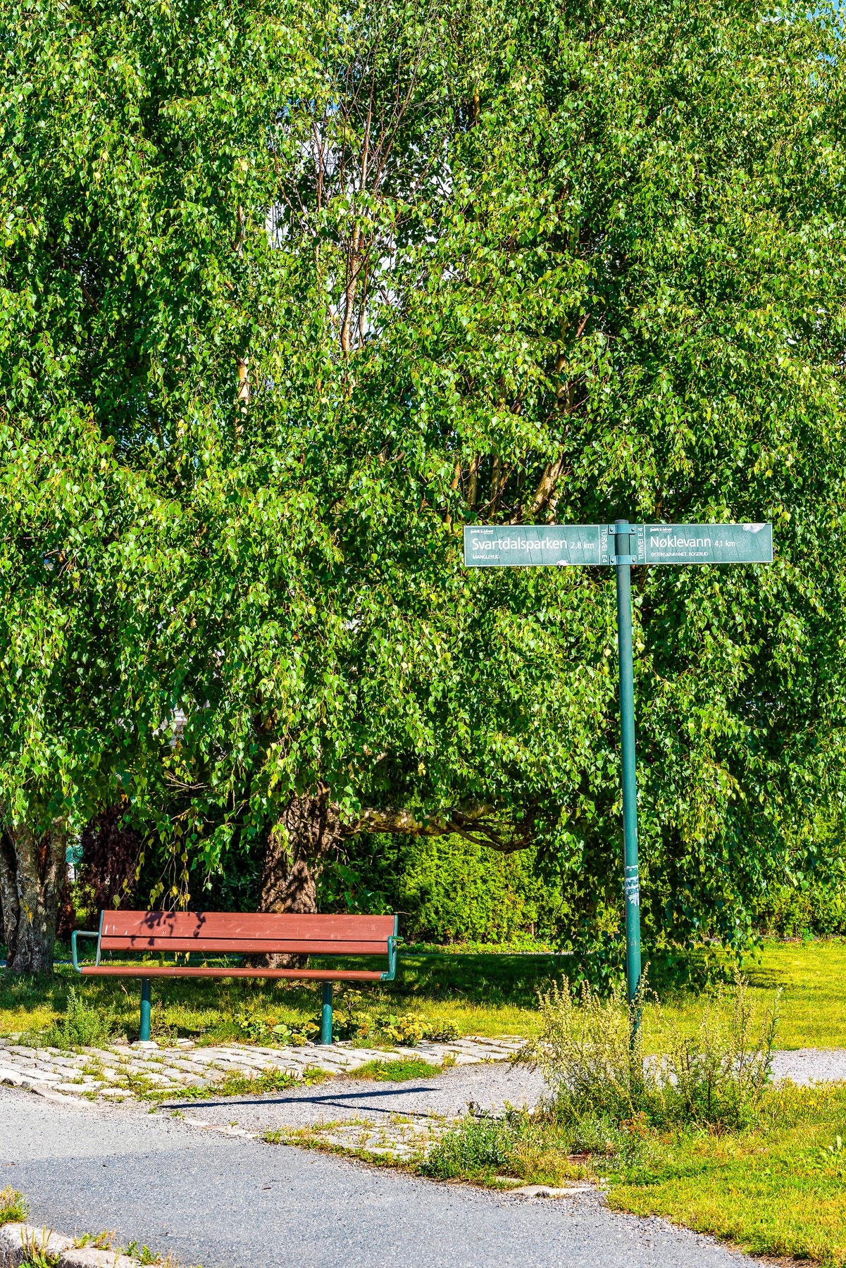 Nærområde har alt du behøver i hverdagen fra rekreasjonsmuligheter, spisesteder, barer og shopping. Galleribilde