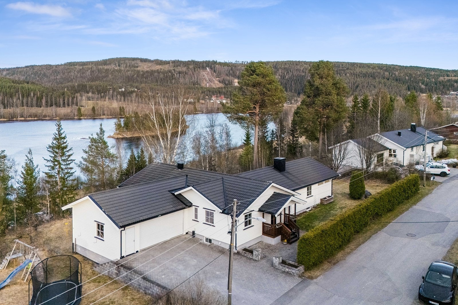 Beliggenhet med nærhet til både Rena sentrum og flotte turområder i skog og mark. Galleribilde