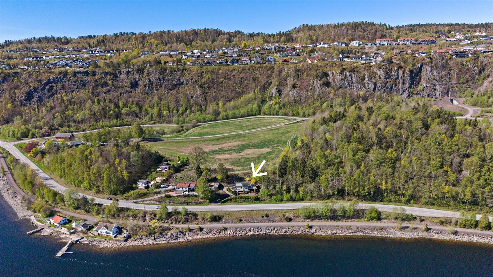 Området byr på gode muligheter for bading, båtliv, turer i naturen og avslappende dager i vakre omgivelser gjennom hele året. Galleribilde