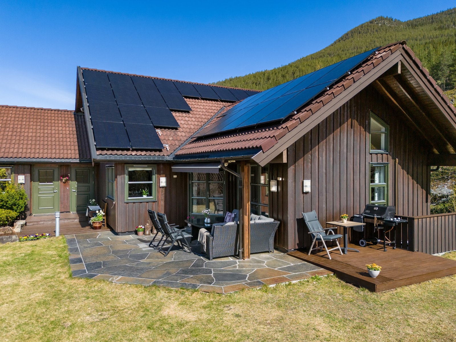 Solcelleanlegg på taket fra 2022. Galleribilde
