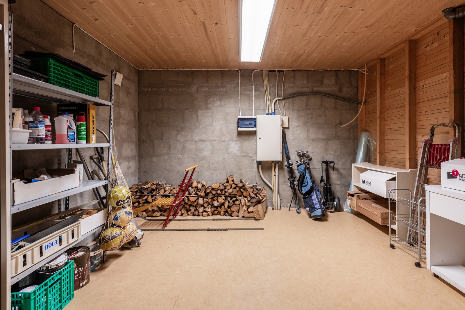 Lagringsrom. Galleribilde