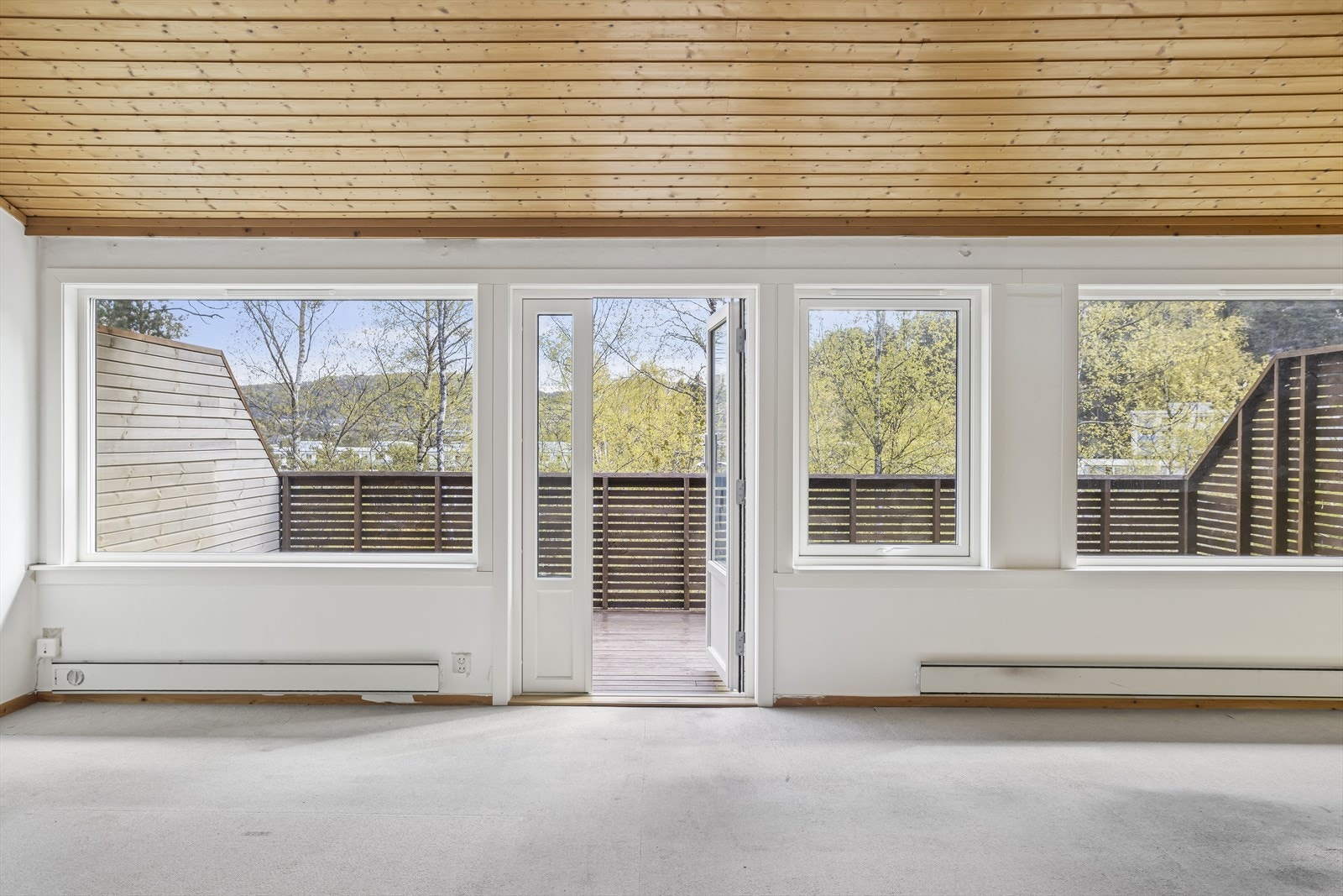 Dette er en bolig som inviterer til modernisering, hvor du kan skape ditt eget drømmehjem! Galleribilde