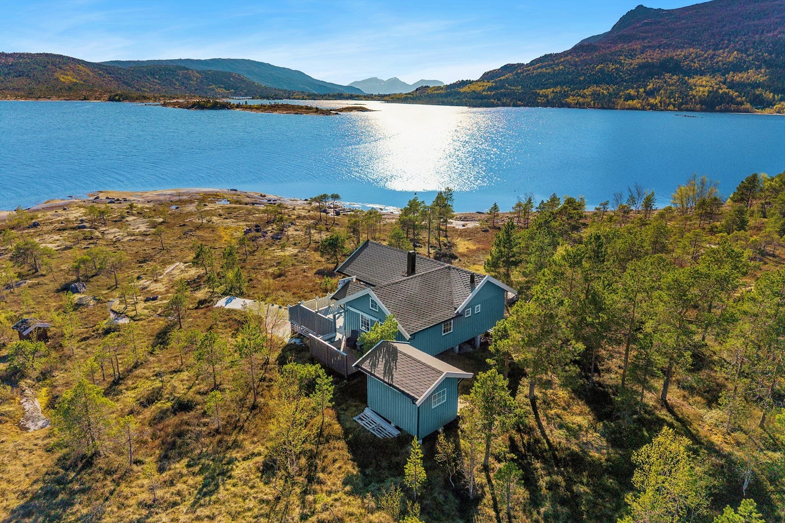 En idyllisk hytte med fantastisk beliggenhet. Galleribilde